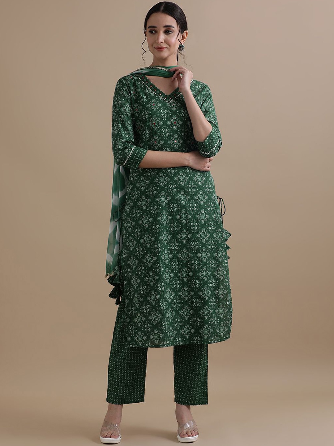 Jaipur Kurti Floral Printed Gotta Patti Pure Cotton Kurta with Trouser & Dupatta, Green
Jaipur Kurti Floral Printed Gotta Patti Pure Cotton Kurta with Trouser & Dupatta, Green