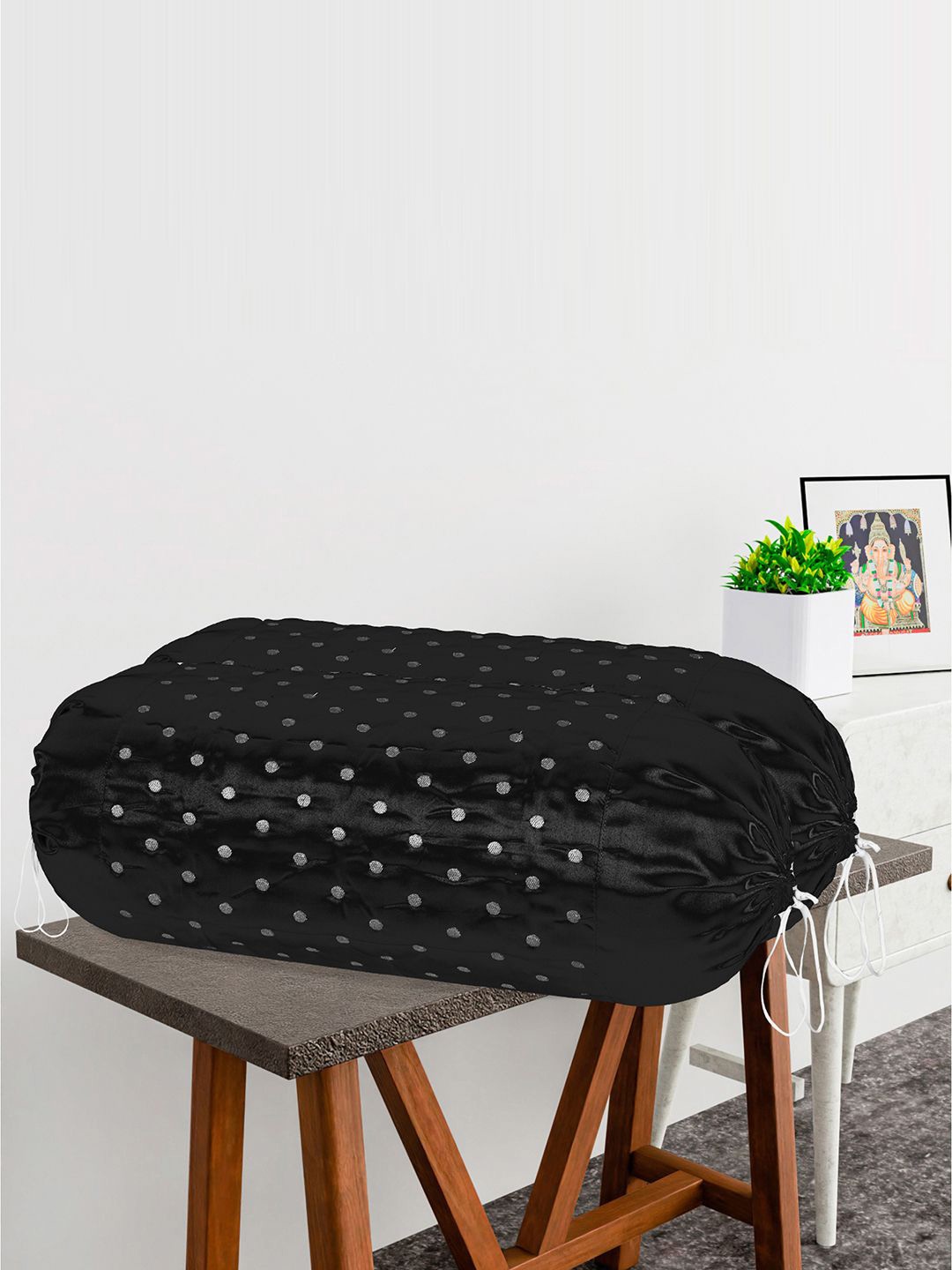 Kuber Industries Black & Silver Toned 6 Pieces Polka Dots Woven Design Bolster Covers
Kuber Industries Black & Silver Toned 6 Pieces Polka Dots Woven Design Bolster Covers