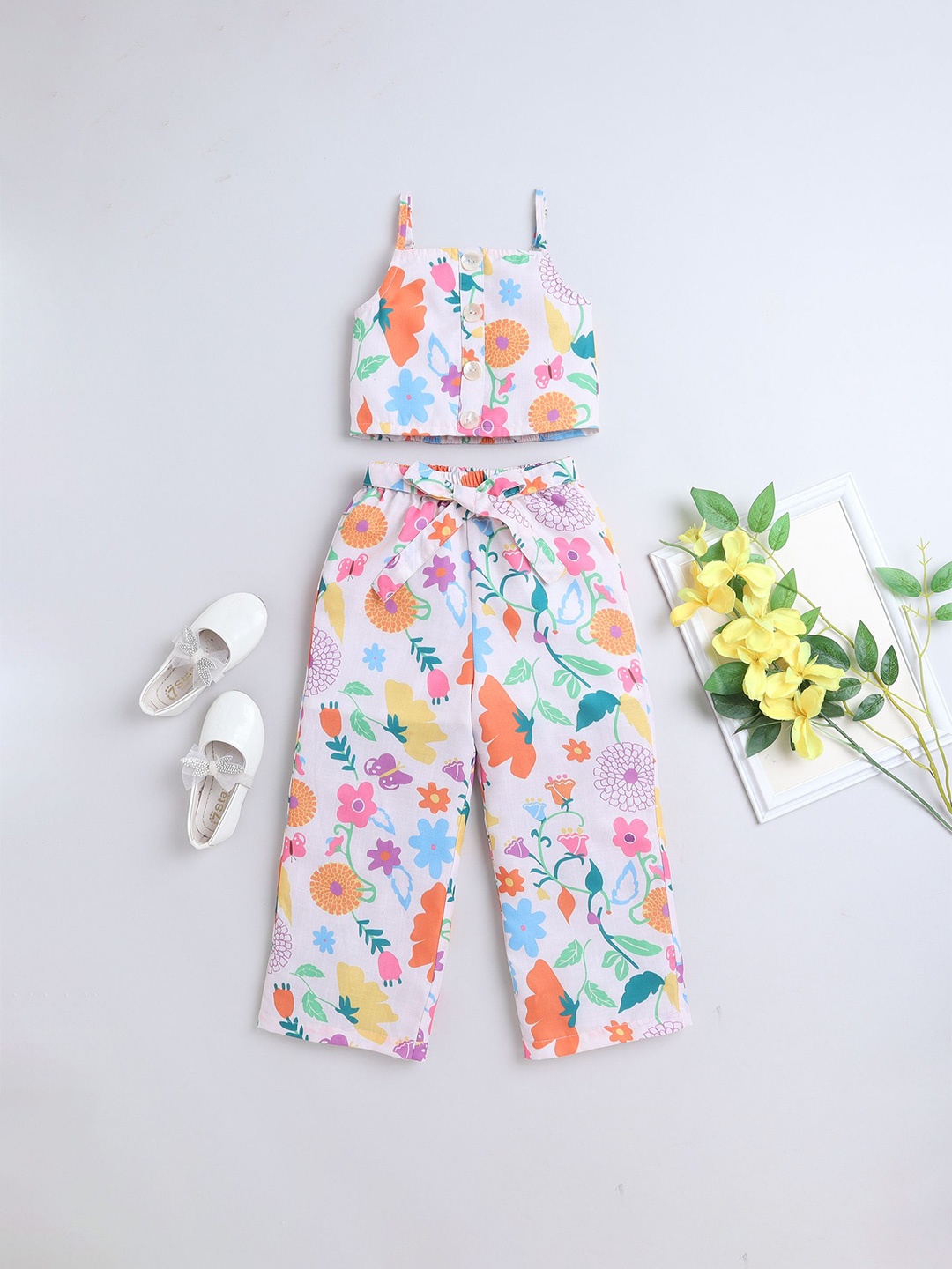 taffykids Girls Floral Printed Button Singlet Crop Top With Matching Tie-Up Belt Detail, White
taffykids Girls Floral Printed Button Singlet Crop Top With Matching Tie-Up Belt Detail, White