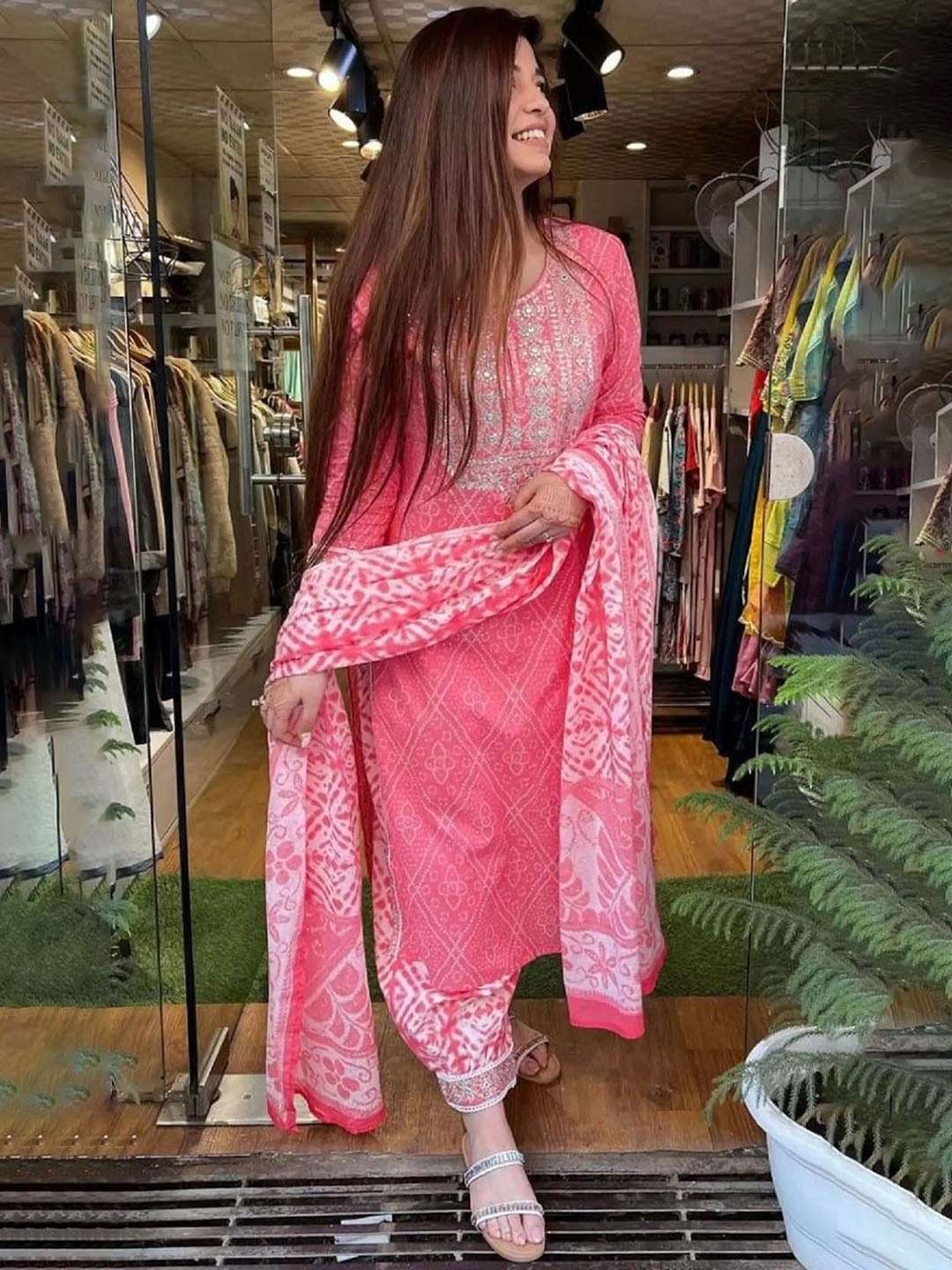 DIVASTRI Bandhani Printed Mirror Work Straight Kurta With Trouser & Dupatta, Pink
DIVASTRI Bandhani Printed Mirror Work Straight Kurta With Trouser & Dupatta, Pink