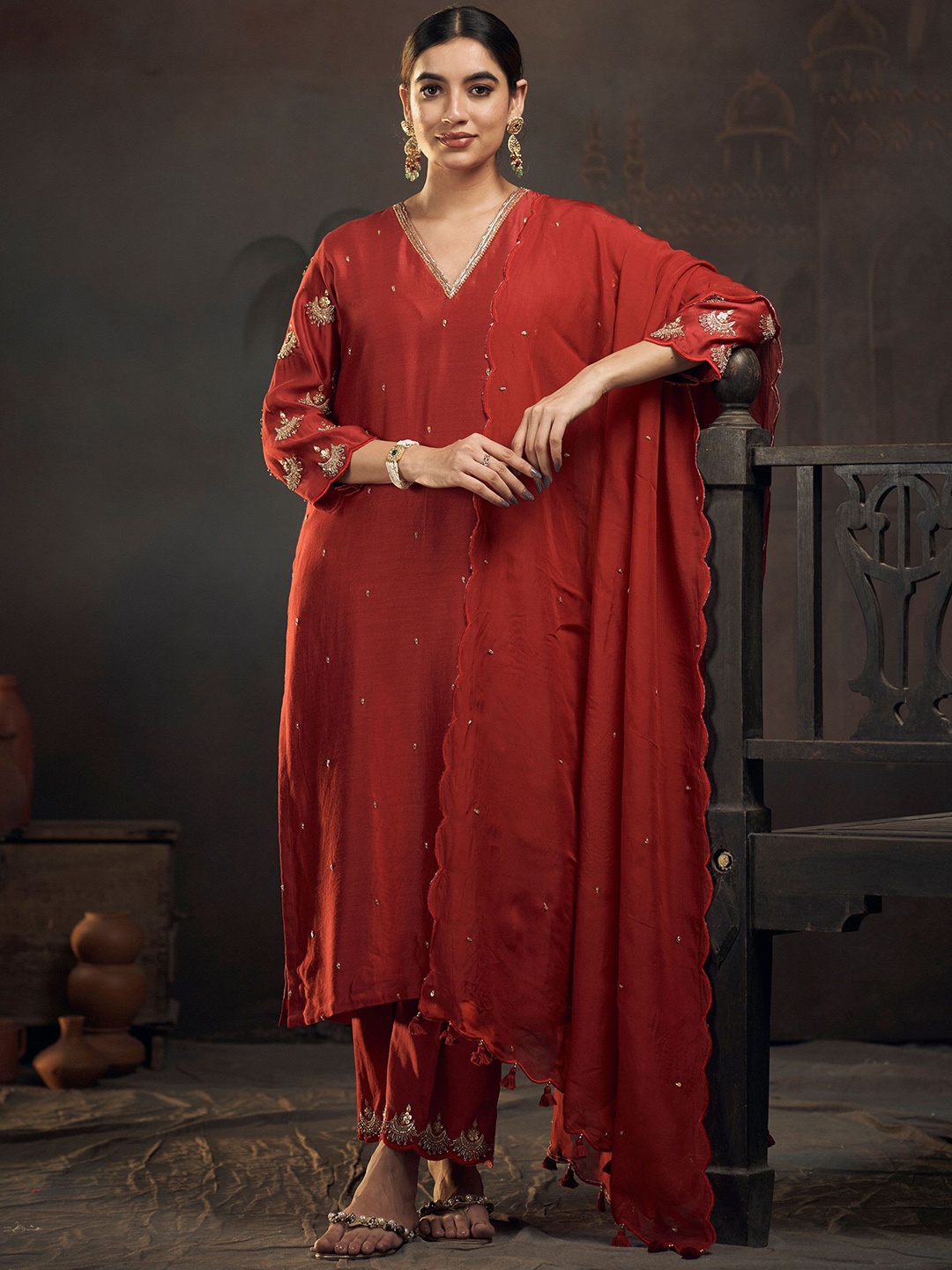 HIRIKA&DHRUTI Women Embroidered Chanderi Silk Kurta with Harem Pants & With Dupatta, Red
HIRIKA&DHRUTI Women Embroidered Chanderi Silk Kurta with Harem Pants & With Dupatta, Red