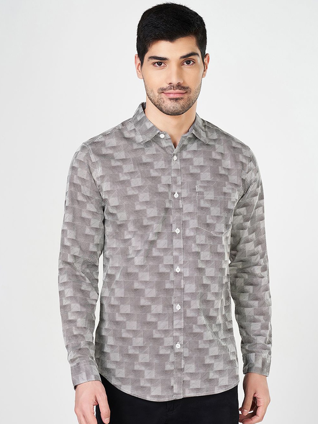 BYFORD by Pantaloons Men Spread Collar Geometric Printed Cotton Slim Fit Casual Shirt, Green
BYFORD by Pantaloons Men Spread Collar Geometric Printed Cotton Slim Fit Casual Shirt, Green