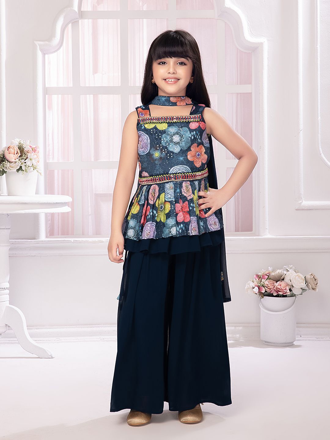 Tiny Kingdom Girls Floral Printed Square Neck Sleeveless Kurta With Palazzo With Dupatta, Navy blue
Tiny Kingdom Girls Floral Printed Square Neck Sleeveless Kurta With Palazzo With Dupatta, Navy blue
