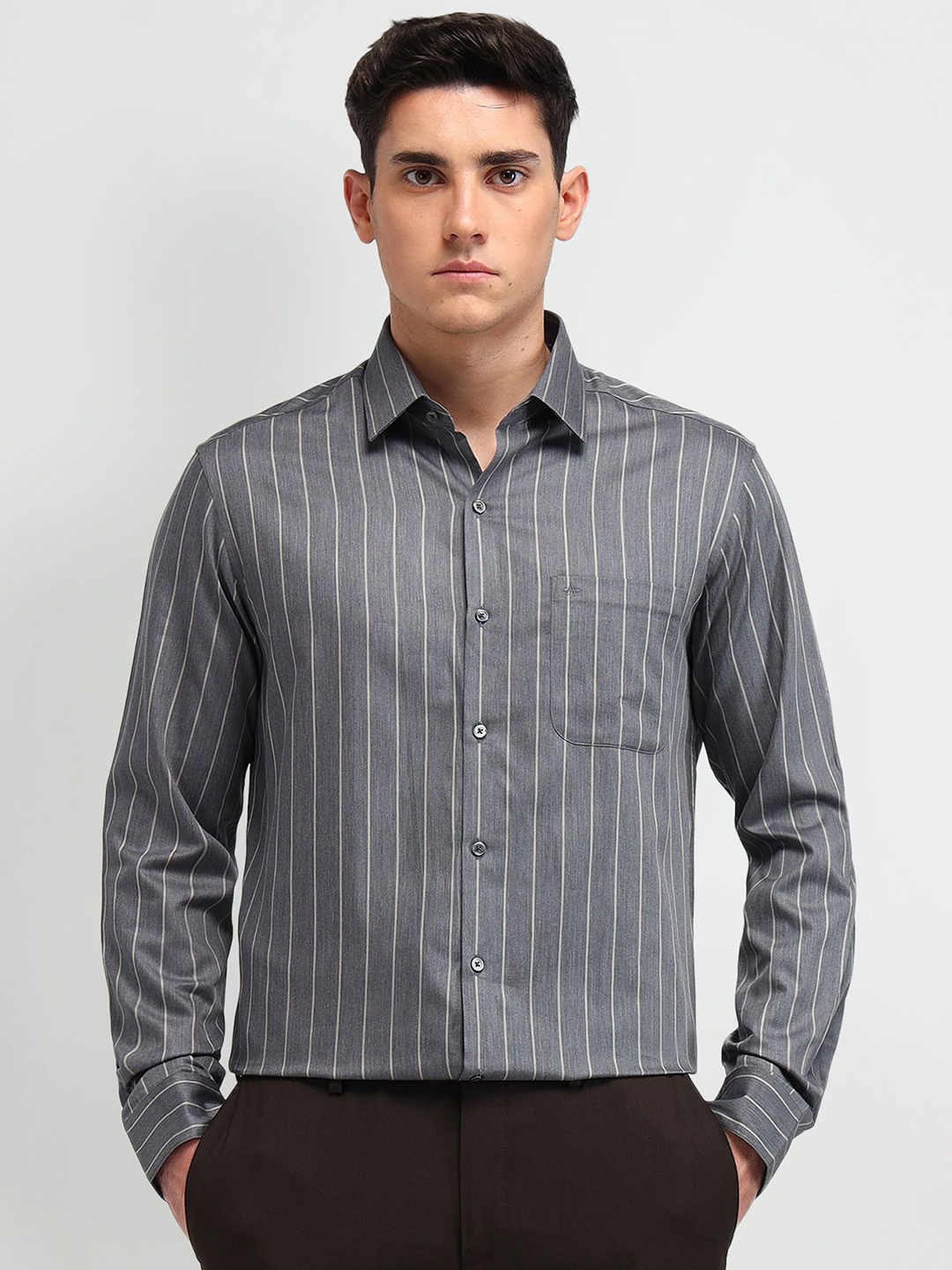 Arrow Men Manhattan Spread Collar Vertical Striped Cotton Slim Fit Casual Shirt, Grey
Arrow Men Manhattan Spread Collar Vertical Striped Cotton Slim Fit Casual Shirt, Grey