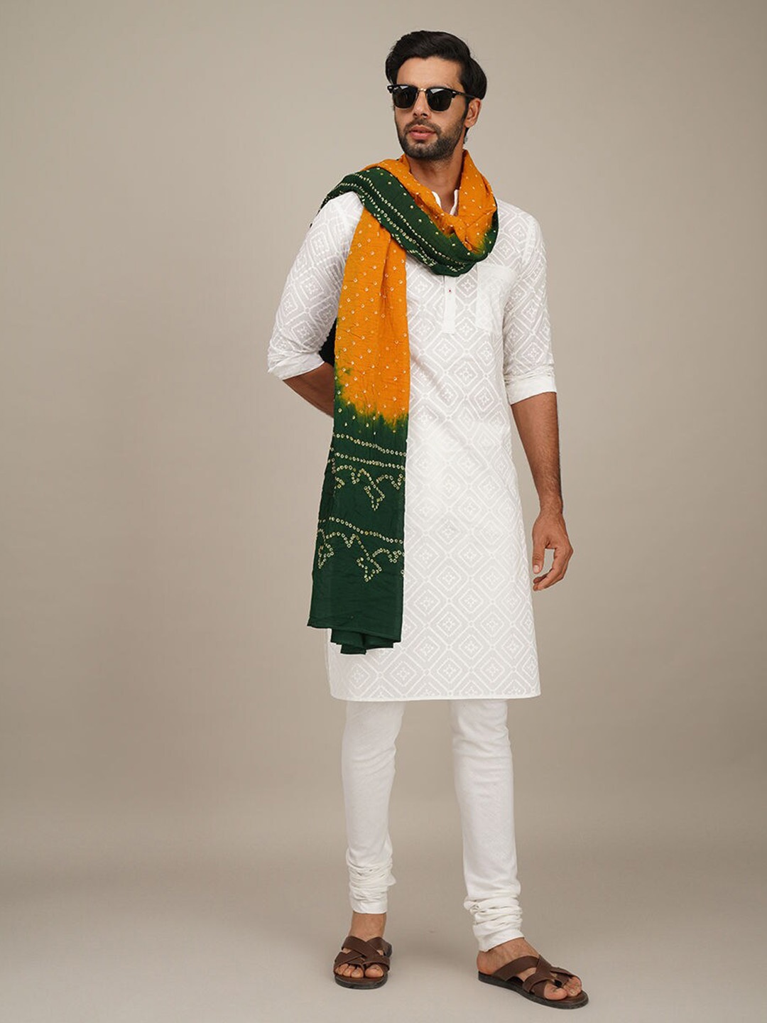 JAYPORE Geometric Woven Design Band Collar Neck Long Sleeves Thread Work Pure Cotton Kurta, White
JAYPORE Geometric Woven Design Band Collar Neck Long Sleeves Thread Work Pure Cotton Kurta, White