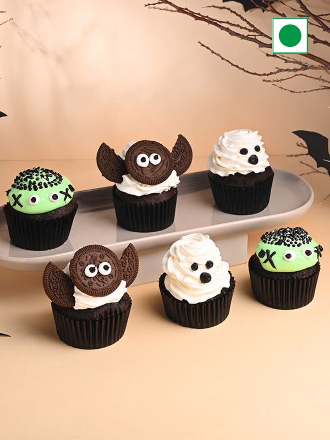 Floweraura 6Pcs Cartoon Theme Chocolate Flavour Eggless Round Cupcakes- 500gms, Black
Floweraura 6Pcs Cartoon Theme Chocolate Flavour Eggless Round Cupcakes- 500gms, Black