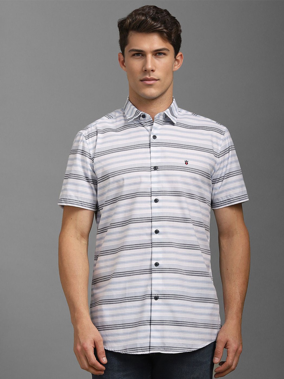Louis Philippe Jeans Men Spread Collar Horizontal Striped Cotton Slim Fit Casual Shirt, White
Louis Philippe Jeans Men Spread Collar Horizontal Striped Cotton Slim Fit Casual Shirt, White