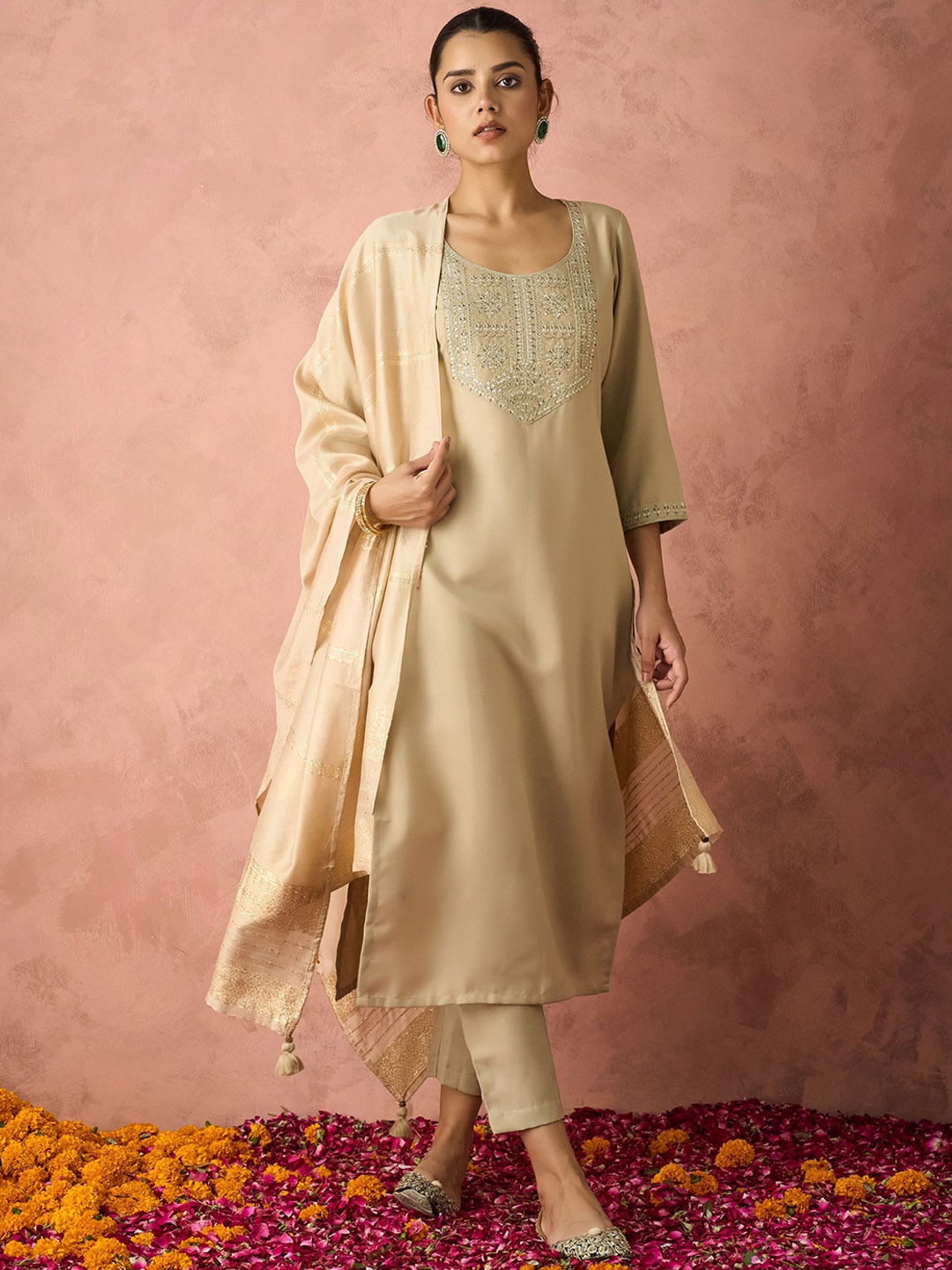 KALINI Ethnic Motifs Yoke Design Straight Thread Work Kurta with Trousers & Dupatta, Beige
KALINI Ethnic Motifs Yoke Design Straight Thread Work Kurta with Trousers & Dupatta, Beige