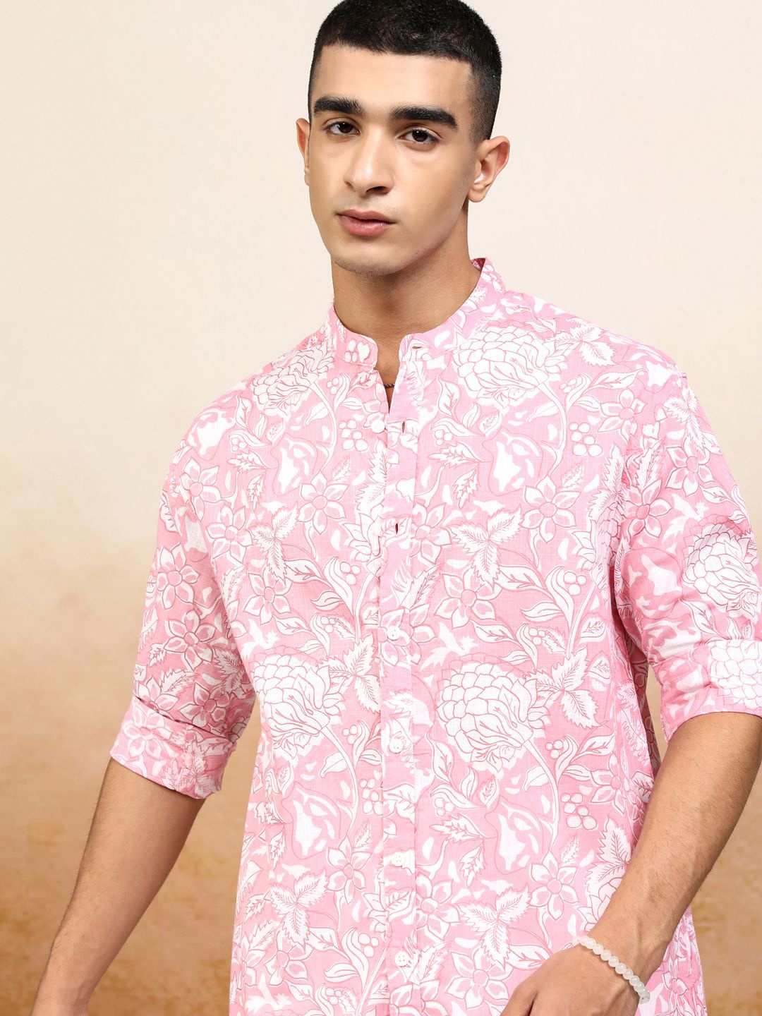 Highlander Men Mui Printed Mandarin Collar Roll Up Sleeve Casual Relaxed Fit Shirt, Pink
Highlander Men Mui Printed Mandarin Collar Roll Up Sleeve Casual Relaxed Fit Shirt, Pink