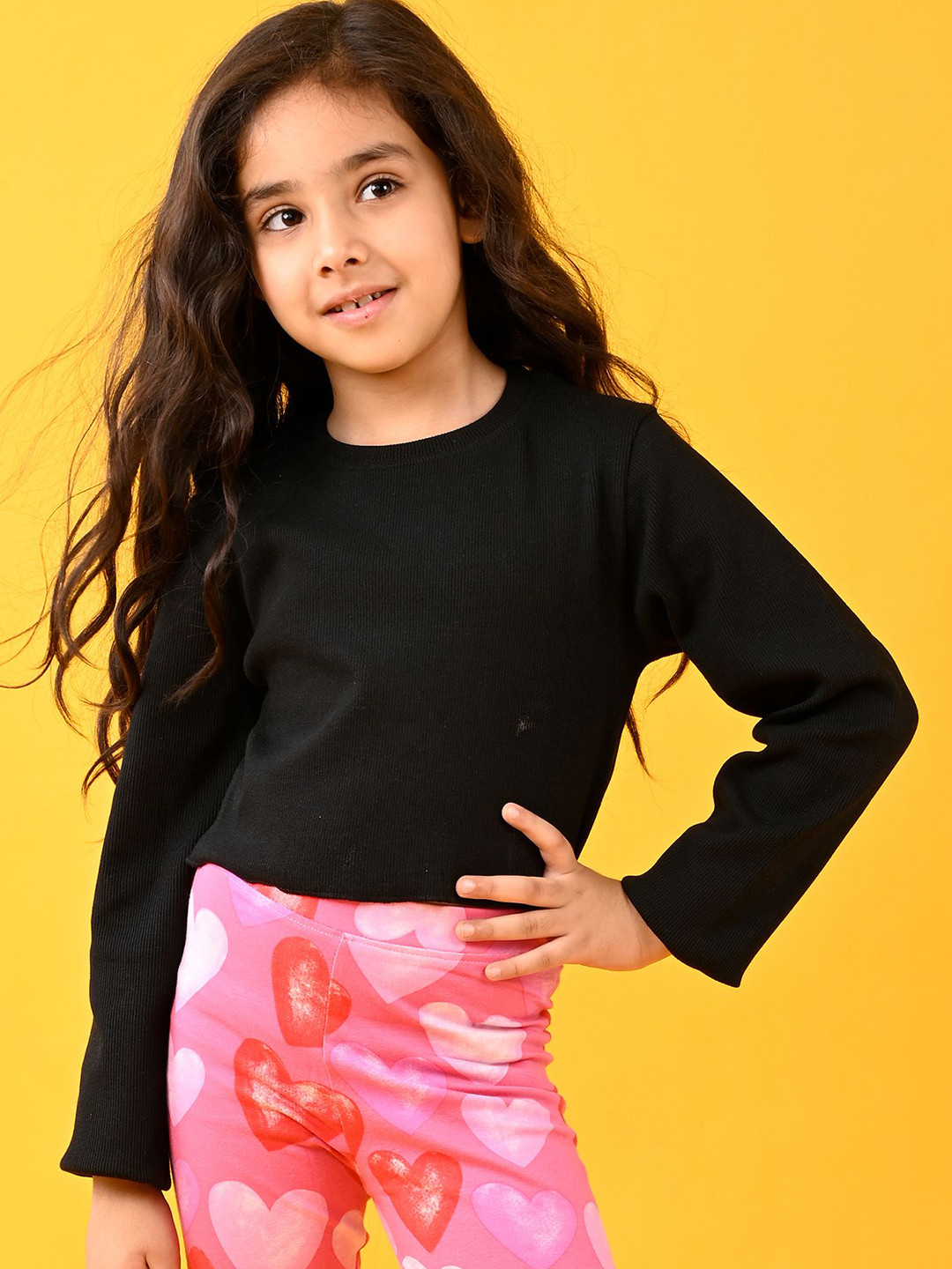 Anthrilo Girls Solid Round Neck Cotton T-shirt, Black
Anthrilo Girls Solid Round Neck Cotton T-shirt, Black