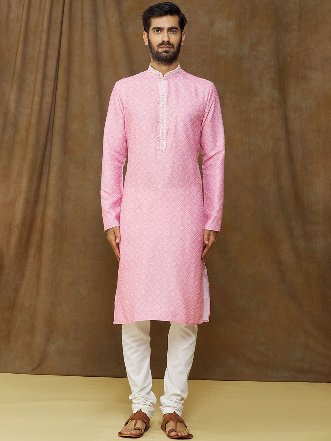 Samyukta Singhania Geometric Printed Mandarin Collar Thread Work Kurta & Trouser, Pink
Samyukta Singhania Geometric Printed Mandarin Collar Thread Work Kurta & Trouser, Pink