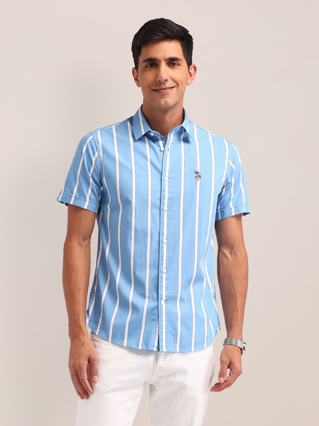 U.S. Polo Assn. Men Classic Spread Collar Vertical Striped Cotton Casual Shirt, Blue
U.S. Polo Assn. Men Classic Spread Collar Vertical Striped Cotton Casual Shirt, Blue