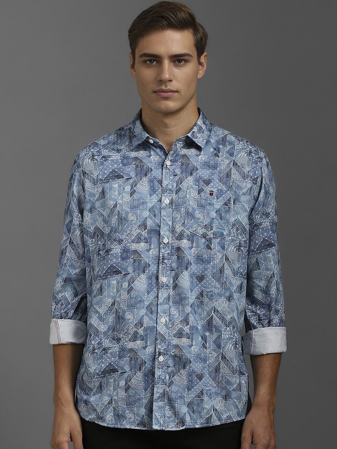 Louis Philippe Jeans Men Spread Collar Geometric Printed Cotton Slim Fit Casual Shirt, Blue
Louis Philippe Jeans Men Spread Collar Geometric Printed Cotton Slim Fit Casual Shirt, Blue