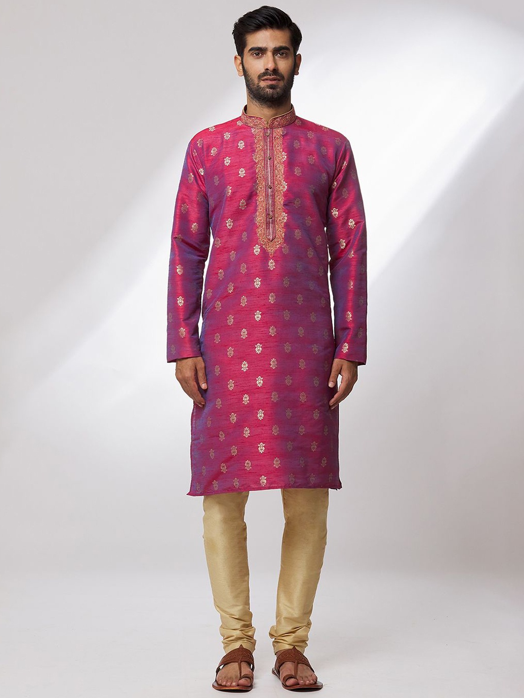 Samyukta Singhania Floral Woven Design Thread Work Straight Kurta with Churidar, Violet
Samyukta Singhania Floral Woven Design Thread Work Straight Kurta with Churidar, Violet