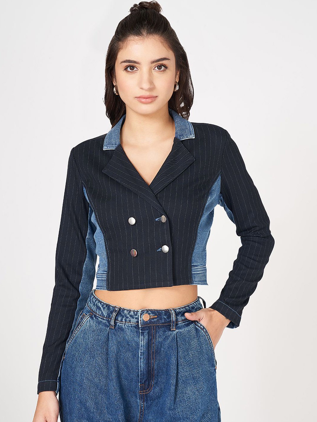 SF JEANS by Pantaloons Women Lapel Collar Colourblocked Casual Tailored Jacket, Navy blue
SF JEANS by Pantaloons Women Lapel Collar Colourblocked Casual Tailored Jacket, Navy blue