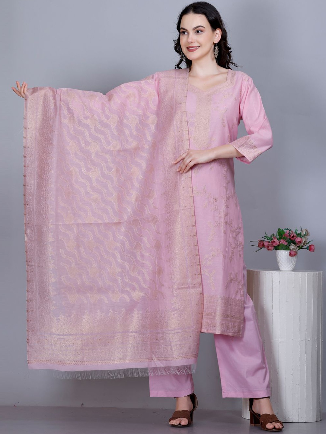KIDAR Floral Woven Design Square Neck Regular Straight Kurta With Trouser With Dupatta, Pink
KIDAR Floral Woven Design Square Neck Regular Straight Kurta With Trouser With Dupatta, Pink