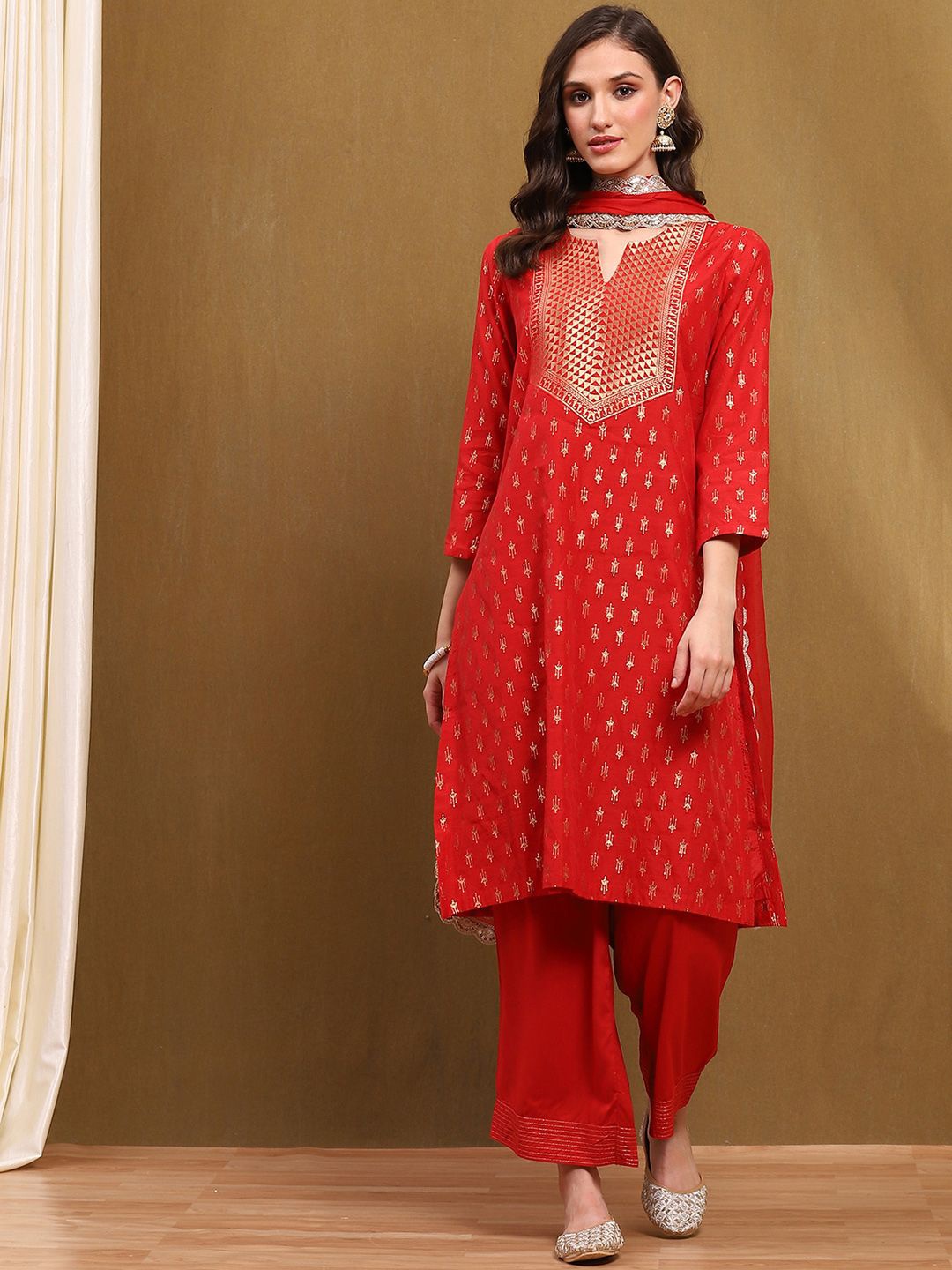 Biba Ethnic Motifs Woven Design Sequinned Straight Kurta with Palazzos & Dupatta, Red
Biba Ethnic Motifs Woven Design Sequinned Straight Kurta with Palazzos & Dupatta, Red
