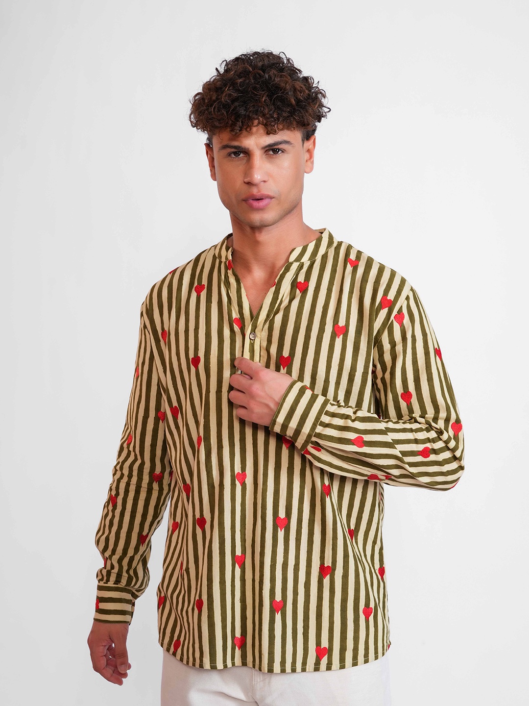 DALCHINII Men Relaxed Mandarin Collar Vertical Striped Cotton Casual Shirt, Green
DALCHINII Men Relaxed Mandarin Collar Vertical Striped Cotton Casual Shirt, Green