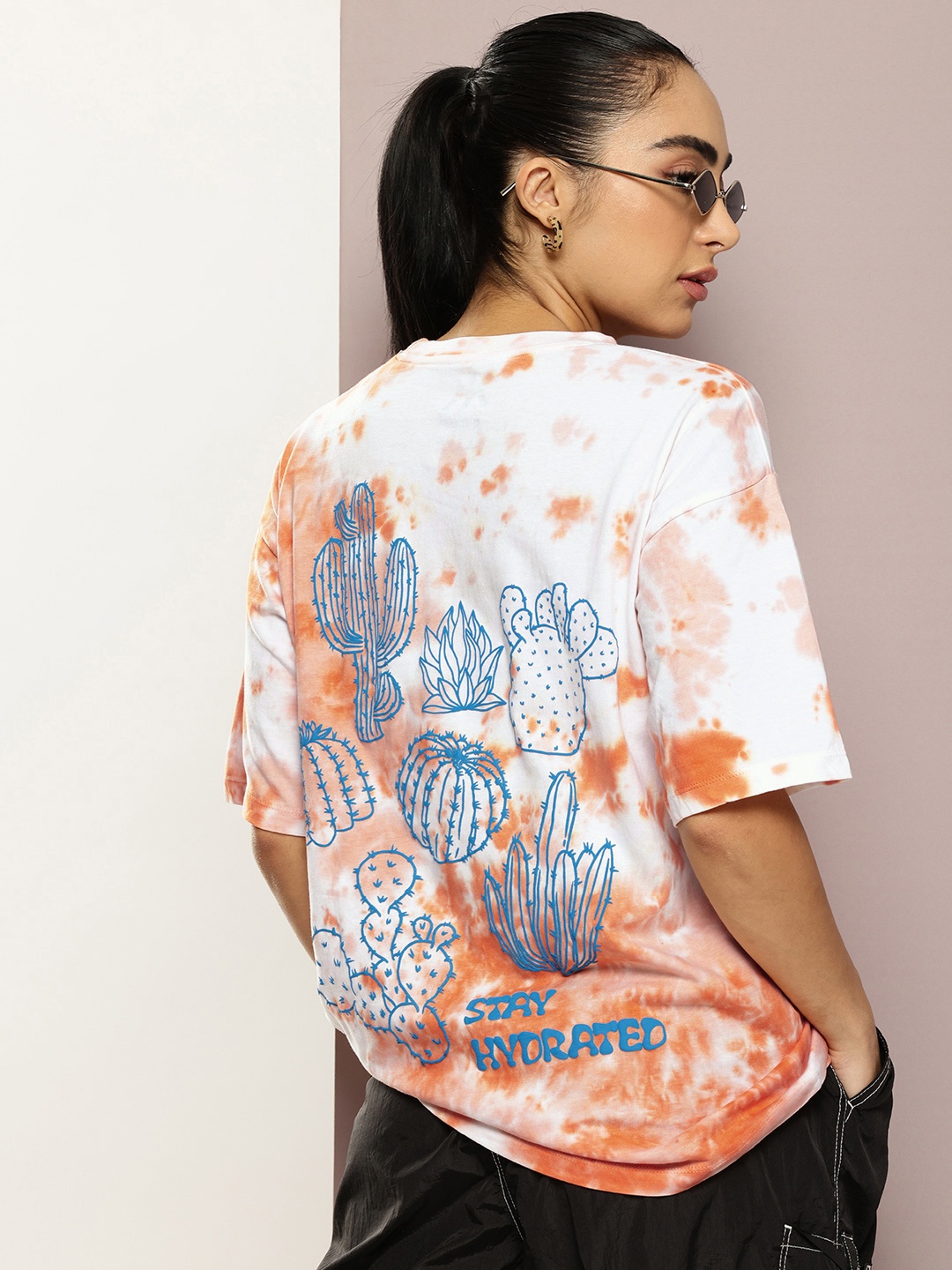 Kook N Keech Graphic Printed Drop-Shoulder Sleeves Pure Cotton Oversized T-shirt, White
Kook N Keech Graphic Printed Drop-Shoulder Sleeves Pure Cotton Oversized T-shirt, White