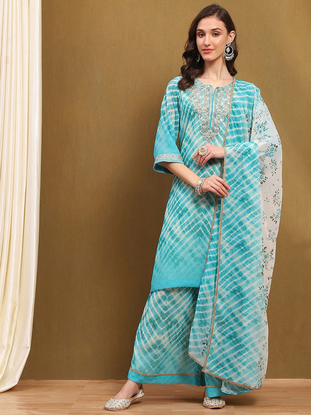 Biba Leheriya Printed Sequinned Georgette Straight Kurta With Palazzo & Dupatta, Green
Biba Leheriya Printed Sequinned Georgette Straight Kurta With Palazzo & Dupatta, Green
