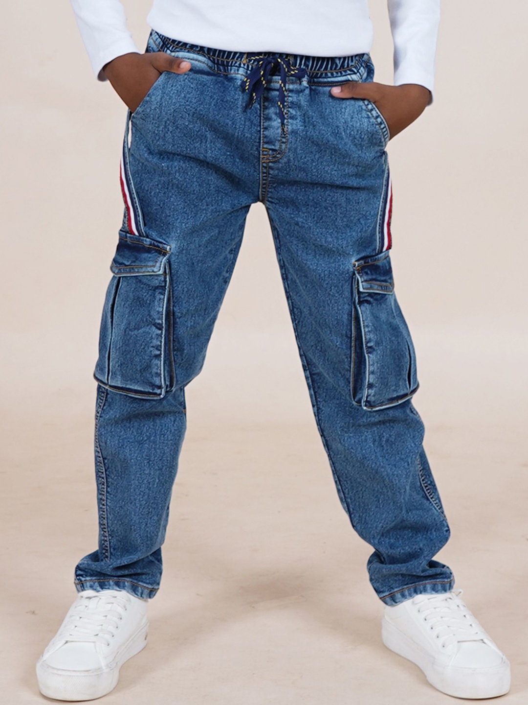 KiddoPanti Boy Mid-Rise Straight Fit Low Distress Light Fade Acid Wash Stretchable Jeans, Blue
KiddoPanti Boy Mid-Rise Straight Fit Low Distress Light Fade Acid Wash Stretchable Jeans, Blue