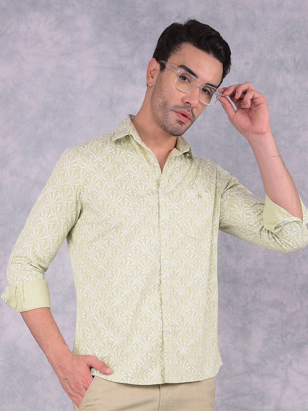Crimsoune Club Men Smart Spread Collar Floral Printed Cotton Slim Fit Casual Shirt, Beige
Crimsoune Club Men Smart Spread Collar Floral Printed Cotton Slim Fit Casual Shirt, Beige