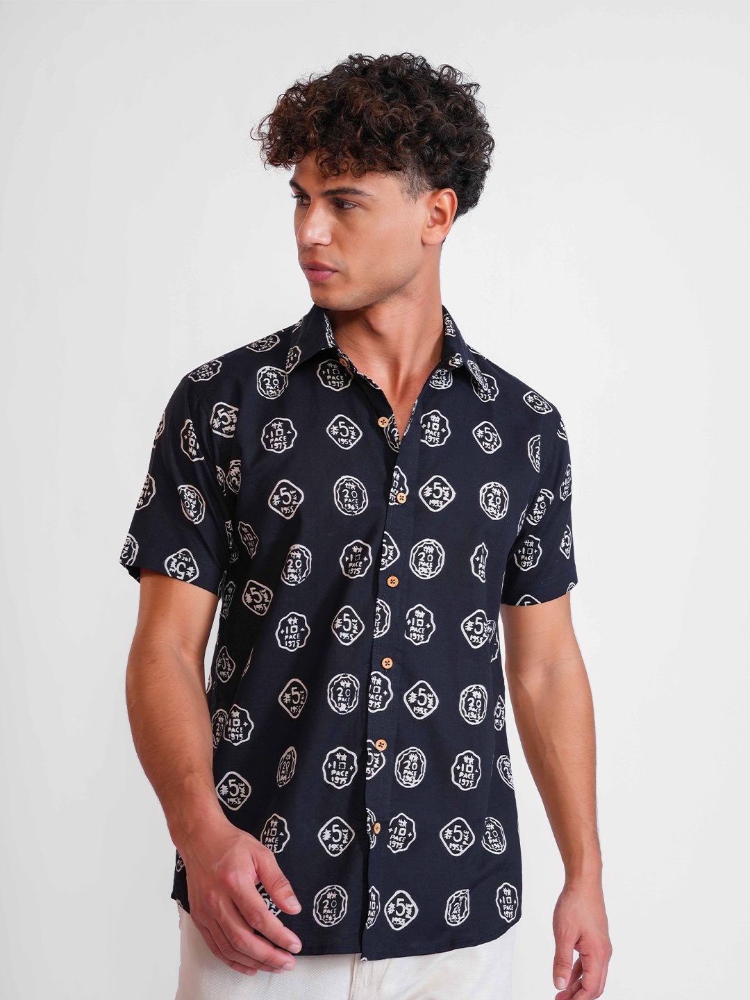 DALCHINII Men Relaxed Spread Collar Conversational Printed Cotton Casual Shirt, Navy blue
DALCHINII Men Relaxed Spread Collar Conversational Printed Cotton Casual Shirt, Navy blue