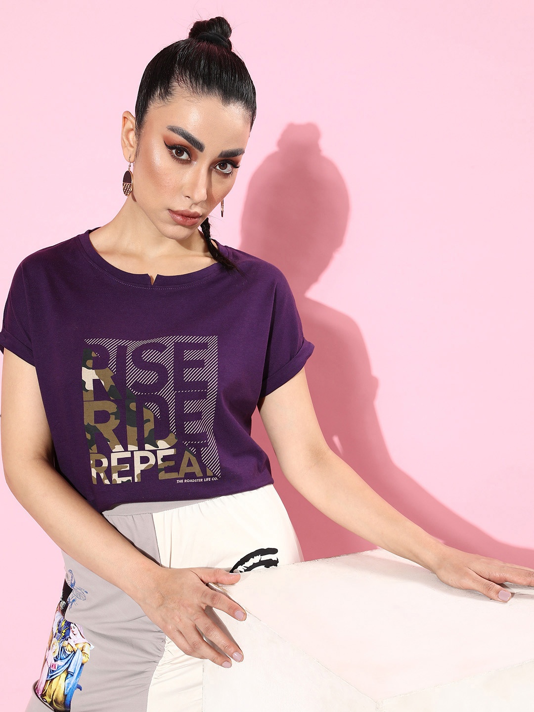 The Roadster Lifestyle Co. Women Pure Cotton Typography Printed Extended Sleeves T-shirt, Purple
The Roadster Lifestyle Co. Women Pure Cotton Typography Printed Extended Sleeves T-shirt, Purple