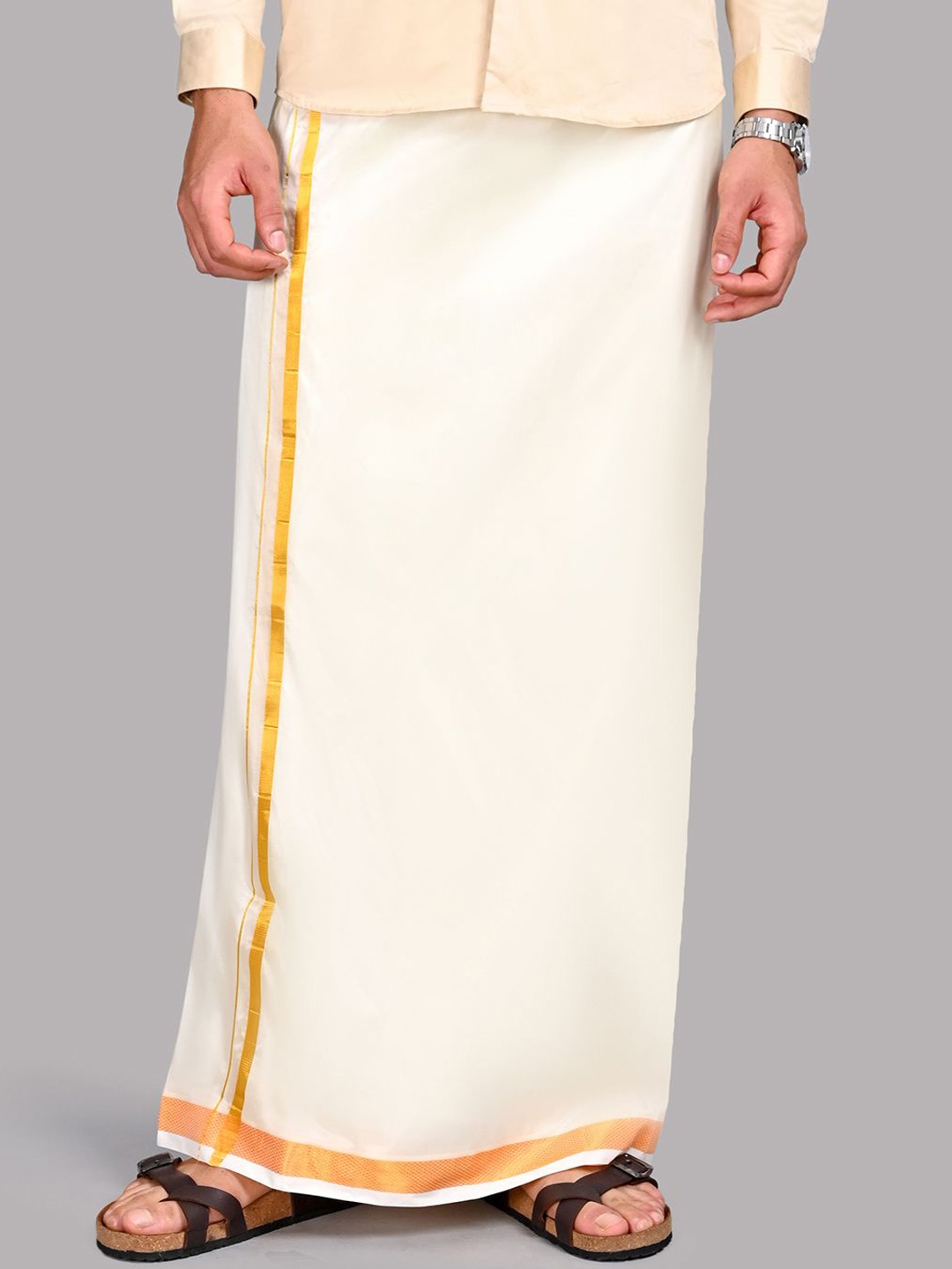 Devala Men Pure Cotton Solid 1 inch gold zari border Single layer Dhoti, White
Devala Men Pure Cotton Solid 1 inch gold zari border Single layer Dhoti, White