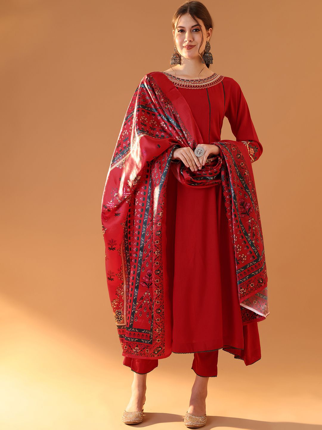 Tulsattva Ethnic Motifs Embroidered Panelled A-Line Kurta With Trouser With Dupatta, Red
Tulsattva Ethnic Motifs Embroidered Panelled A-Line Kurta With Trouser With Dupatta, Red