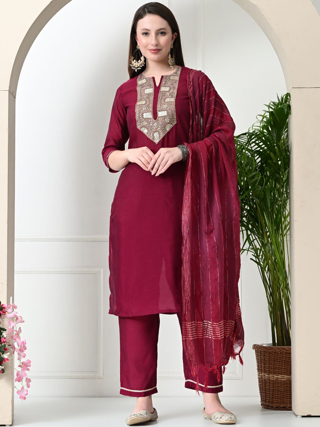 Myshka Ethnic Motifs Yoke Design Thread Work Kurta with Trousers & Dupatta, Magenta
Myshka Ethnic Motifs Yoke Design Thread Work Kurta with Trousers & Dupatta, Magenta