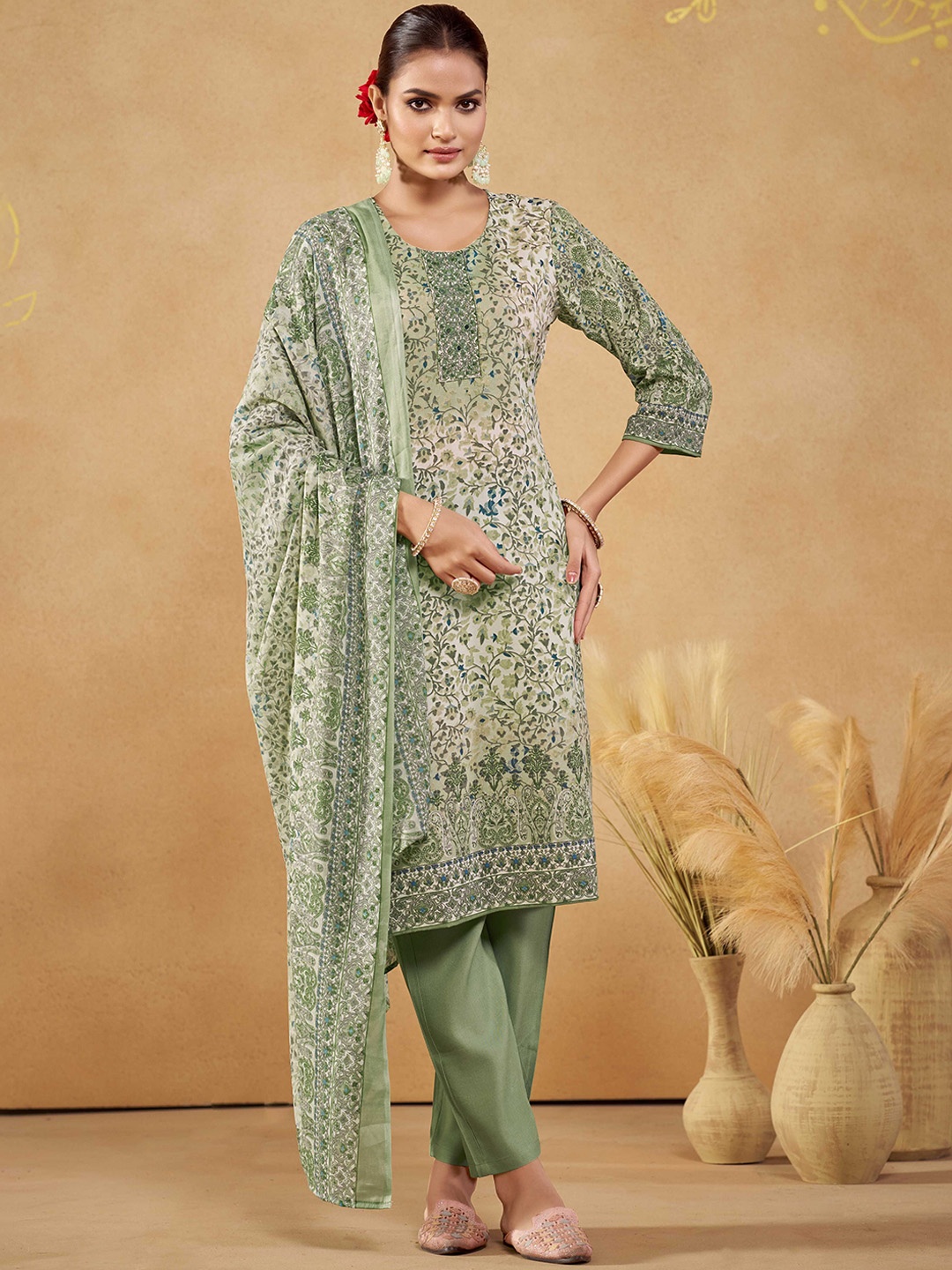 Anouk Floral Printed Regular Pure Cotton Straight Kurta with Trousers & Dupatta, Green
Anouk Floral Printed Regular Pure Cotton Straight Kurta with Trousers & Dupatta, Green