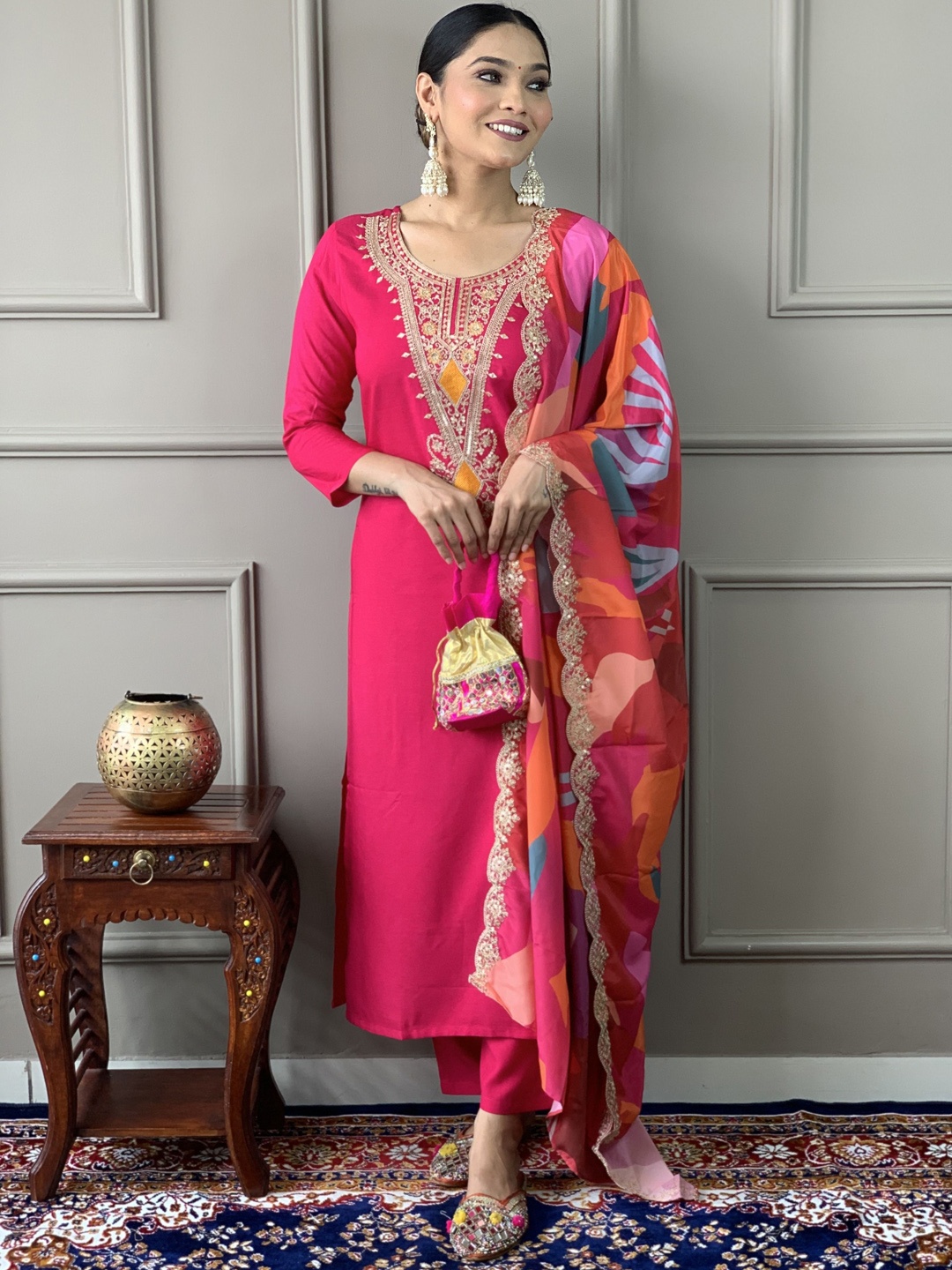 KALINI Ethnic Motifs Embroidered Round Neck Straight Kurta with Trouser & Dupatta, Red
KALINI Ethnic Motifs Embroidered Round Neck Straight Kurta with Trouser & Dupatta, Red