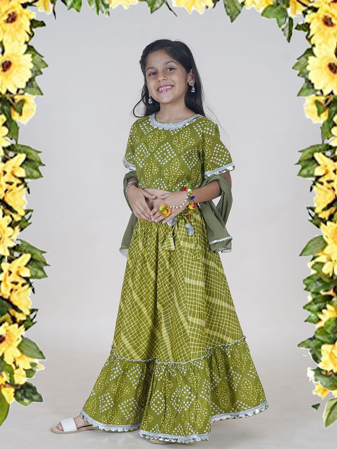 KiddoPanti Girls Bandhani Printed Ready to Wear Lehenga & Blouse With Dupatta, Green
KiddoPanti Girls Bandhani Printed Ready to Wear Lehenga & Blouse With Dupatta, Green