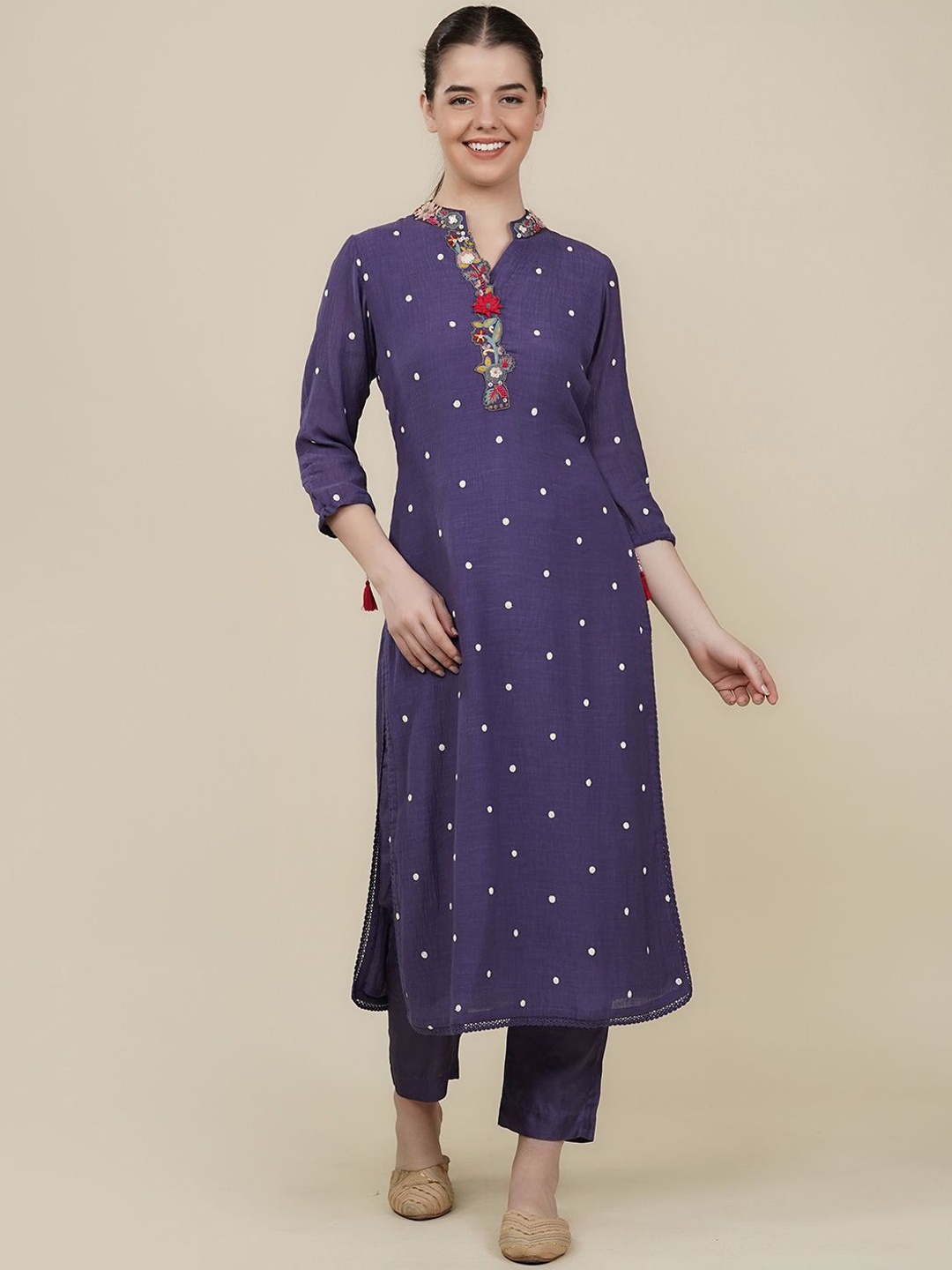 House Of Dharaa Floral Embroidered Mandarin Collar Beads and Stones Kurta with Trousers, Purple
House Of Dharaa Floral Embroidered Mandarin Collar Beads and Stones Kurta with Trousers, Purple