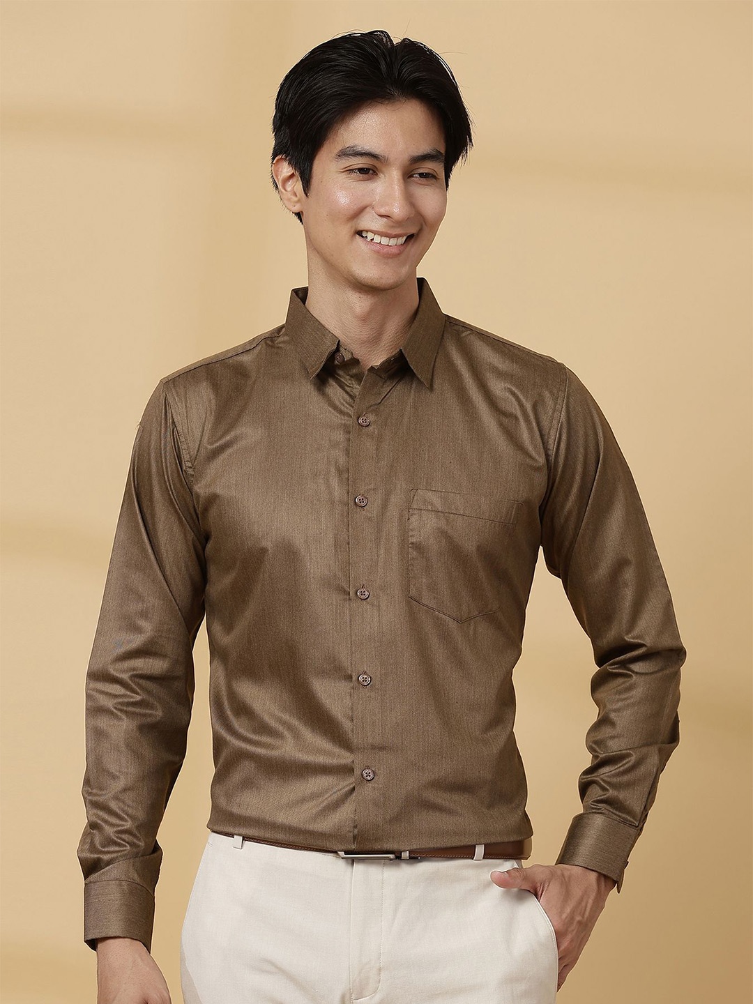 Majestic Man Men Modern Spread Collar Solid Poly Silk Slim Fit Formal Shirt, Brown
Majestic Man Men Modern Spread Collar Solid Poly Silk Slim Fit Formal Shirt, Brown