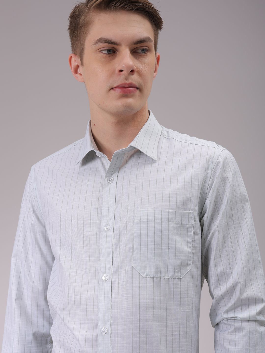 The Indian Garage Co. X Luxe Men Cutaway Collar Vertical Striped Slim Fit Formal Shirt, Green
The Indian Garage Co. X Luxe Men Cutaway Collar Vertical Striped Slim Fit Formal Shirt, Green