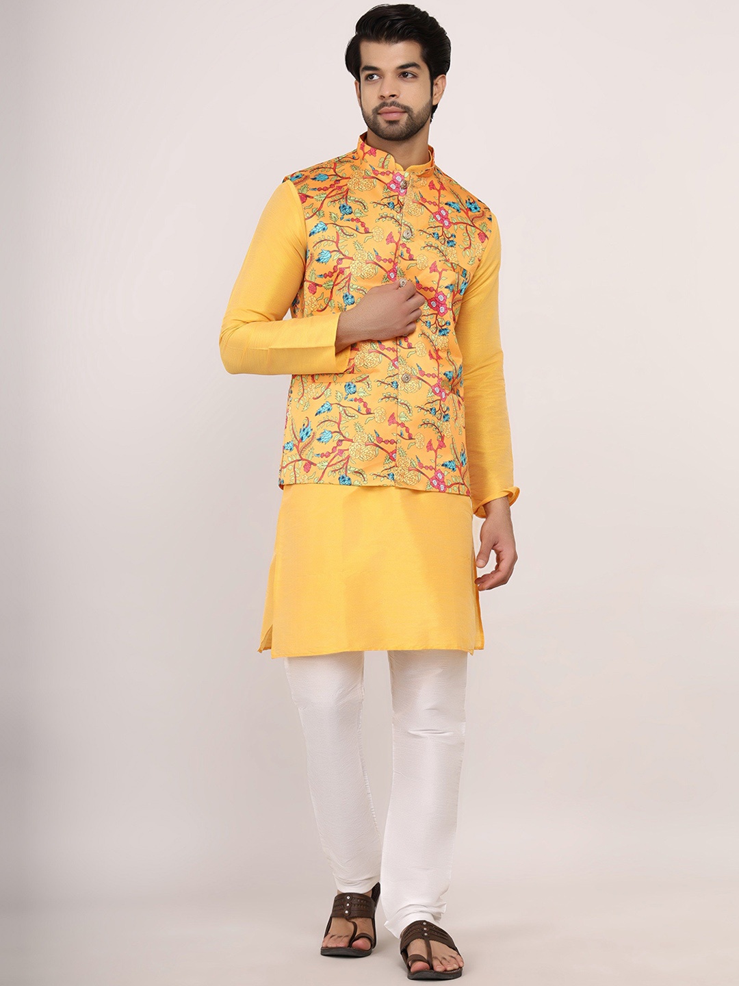 Sadree Mandarin Collar Long Sleeves Straight Kurta with Churidar & Nehru jacket, Yellow
Sadree Mandarin Collar Long Sleeves Straight Kurta with Churidar & Nehru jacket, Yellow
