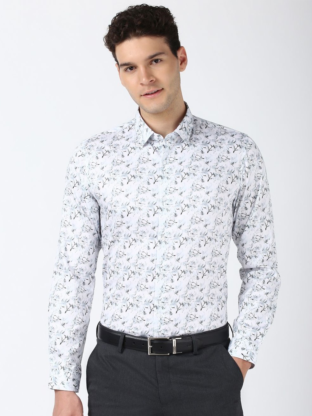 Peter England Men Spread Collar Floral Printed Cotton Slim Fit Formal Shirt, White
Peter England Men Spread Collar Floral Printed Cotton Slim Fit Formal Shirt, White