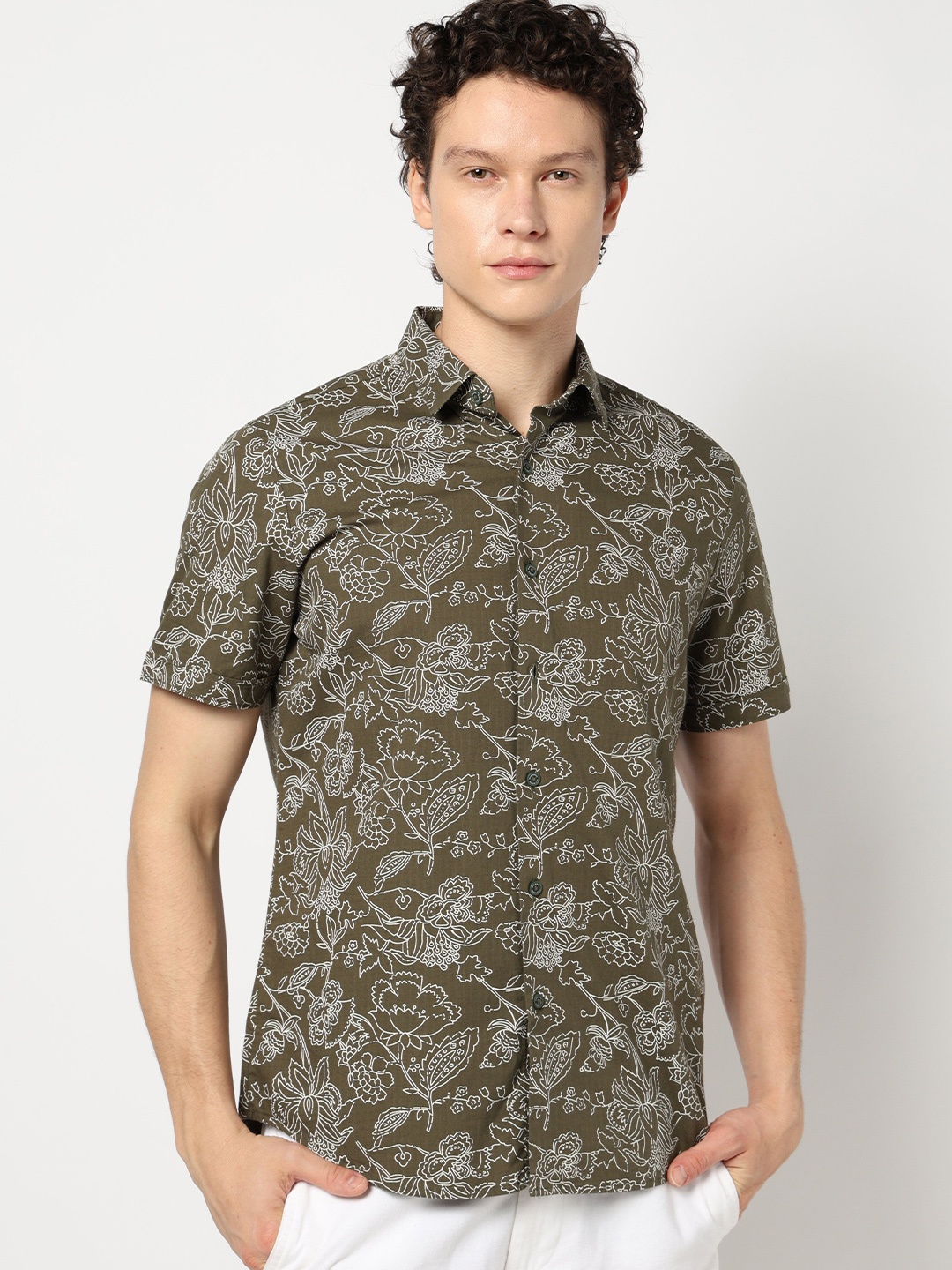 Blue Buddha Men Comfort Spread Collar Floral Printed Cotton Tailored Fit Casual Shirt, Olive
Blue Buddha Men Comfort Spread Collar Floral Printed Cotton Tailored Fit Casual Shirt, Olive