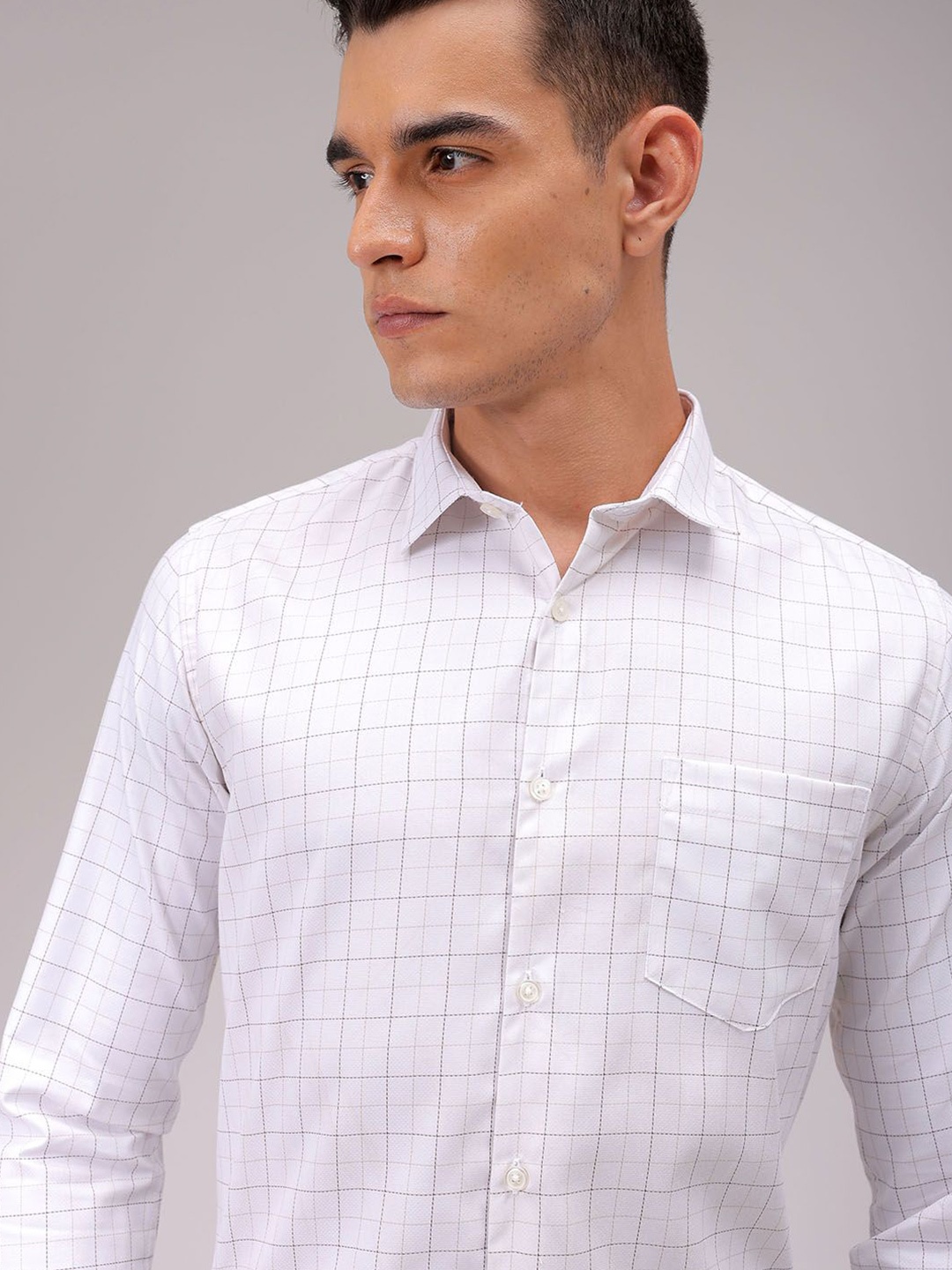 The Indian Garage Co. X Luxe Men Cutaway Collar Checked Slim Fit Formal Shirt, White
The Indian Garage Co. X Luxe Men Cutaway Collar Checked Slim Fit Formal Shirt, White