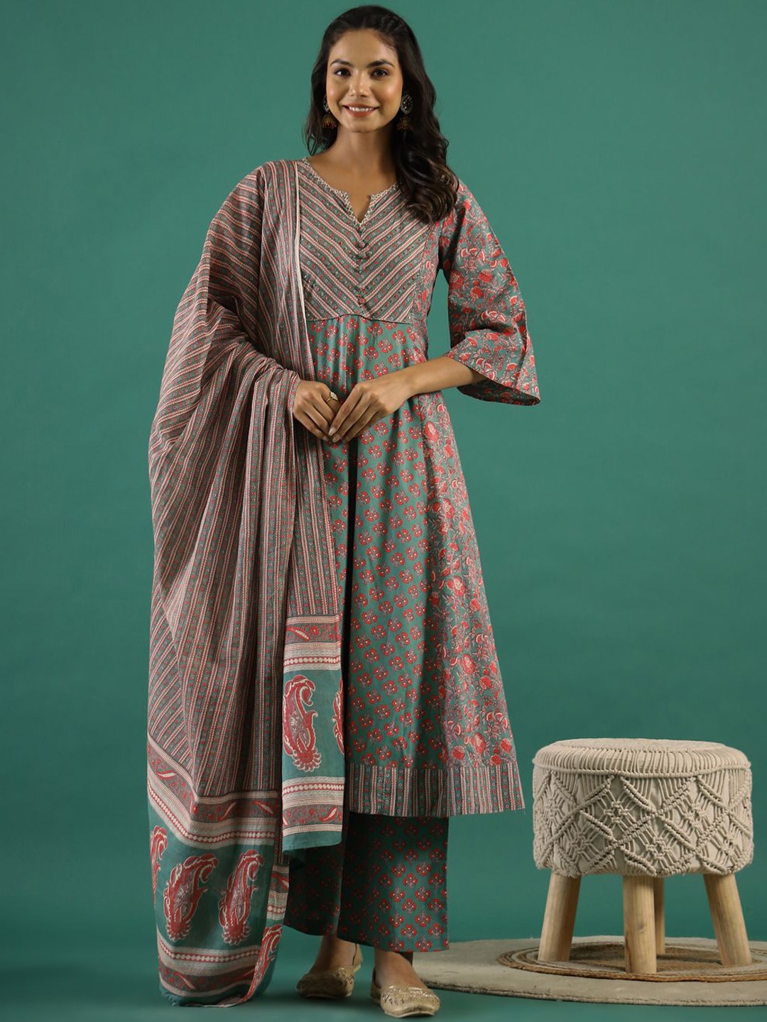 Sangria Floral Printed Notch Neck Pure Cotton Anarkali Kurta & Trousers With Dupatta, Green
Sangria Floral Printed Notch Neck Pure Cotton Anarkali Kurta & Trousers With Dupatta, Green