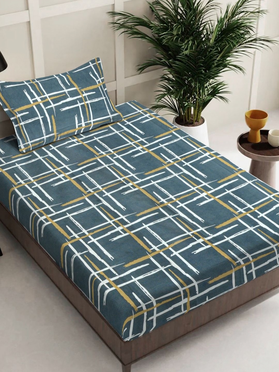 FABINALIV Grey Printed 300 TC Single Bedsheet with 1 Pillow Cover 2.20 m X 1.50 m
FABINALIV Grey Printed 300 TC Single Bedsheet with 1 Pillow Cover 2.20 m X 1.50 m