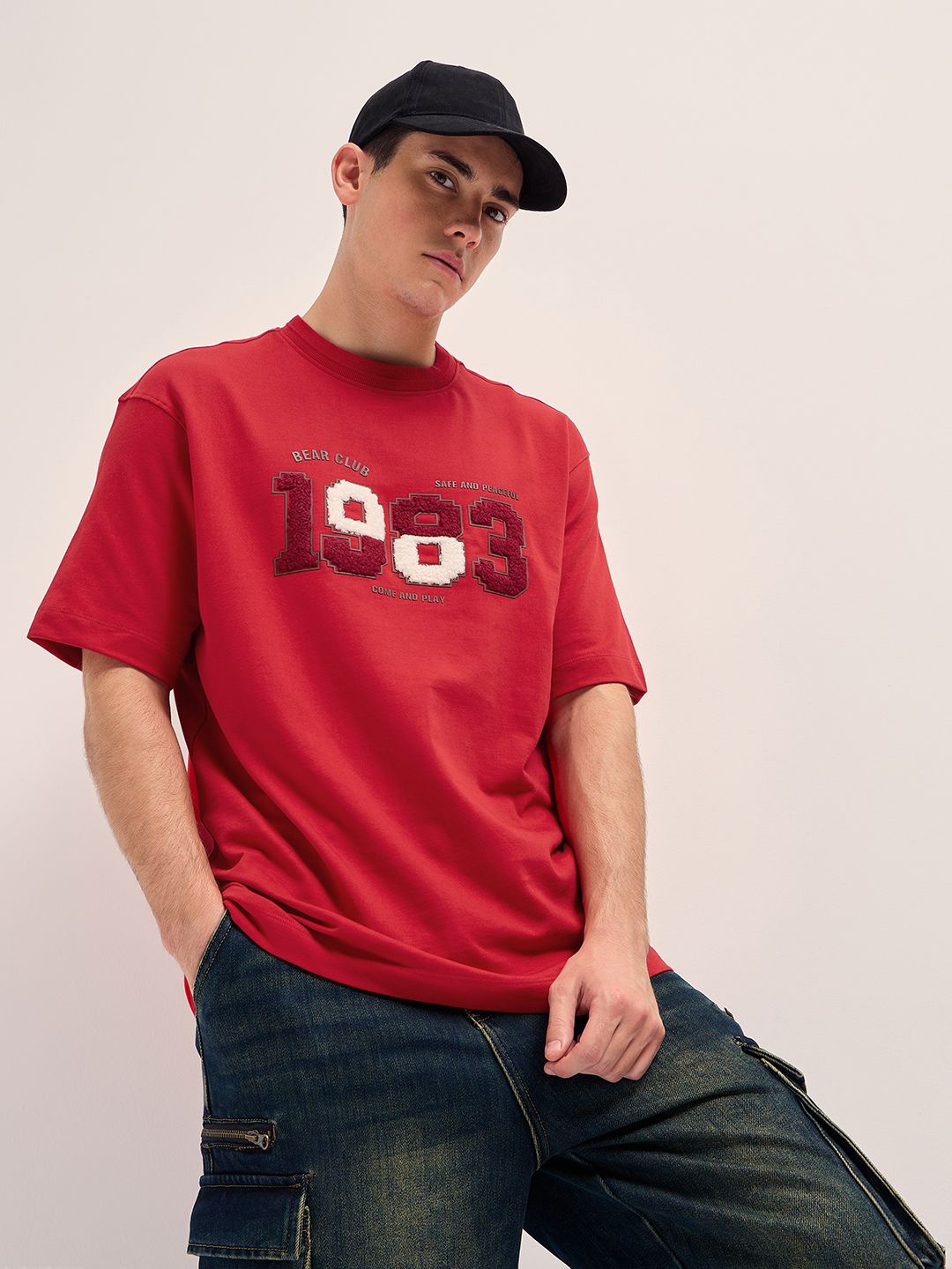 THE BEAR HOUSE Men Typography Printed Round Neck Cotton Oversized T-shirt, Red
THE BEAR HOUSE Men Typography Printed Round Neck Cotton Oversized T-shirt, Red
