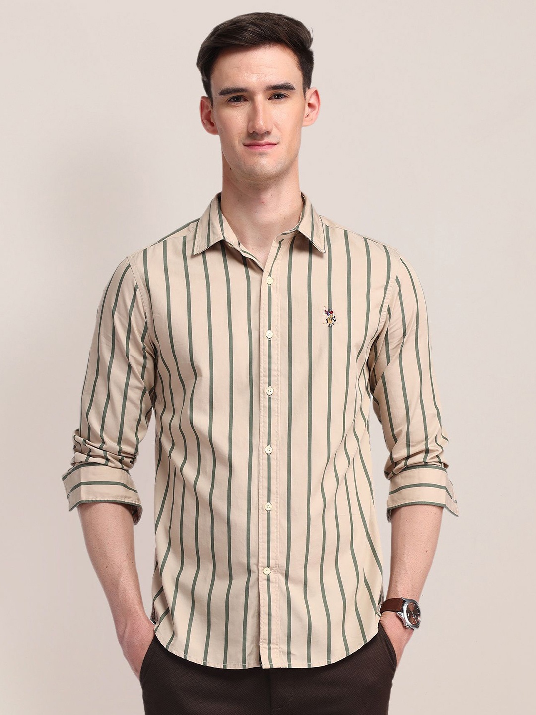 U.S. Polo Assn. Men Classic Vertical Striped Cotton Tailored Fit Casual Shirt, Peach
U.S. Polo Assn. Men Classic Vertical Striped Cotton Tailored Fit Casual Shirt, Peach