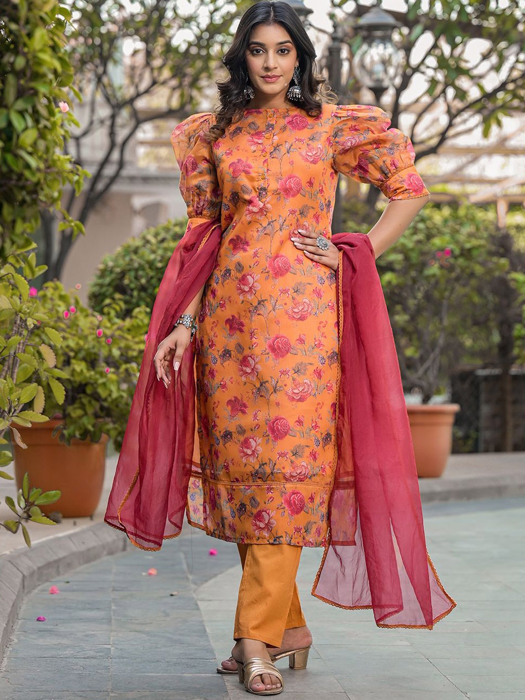 AKS Floral Printed Regular Chanderi Silk Straight Kurta with Trousers & Dupatta, Orange
AKS Floral Printed Regular Chanderi Silk Straight Kurta with Trousers & Dupatta, Orange