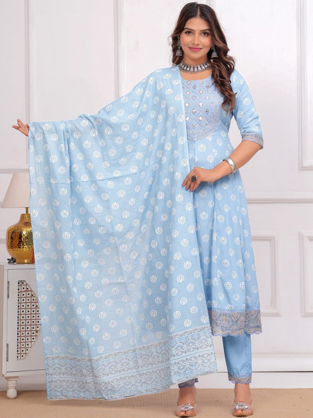 PARUCREATION Floral Printed Thread Work Anarkali Kurta with Trousers & Dupatta, Blue
PARUCREATION Floral Printed Thread Work Anarkali Kurta with Trousers & Dupatta, Blue