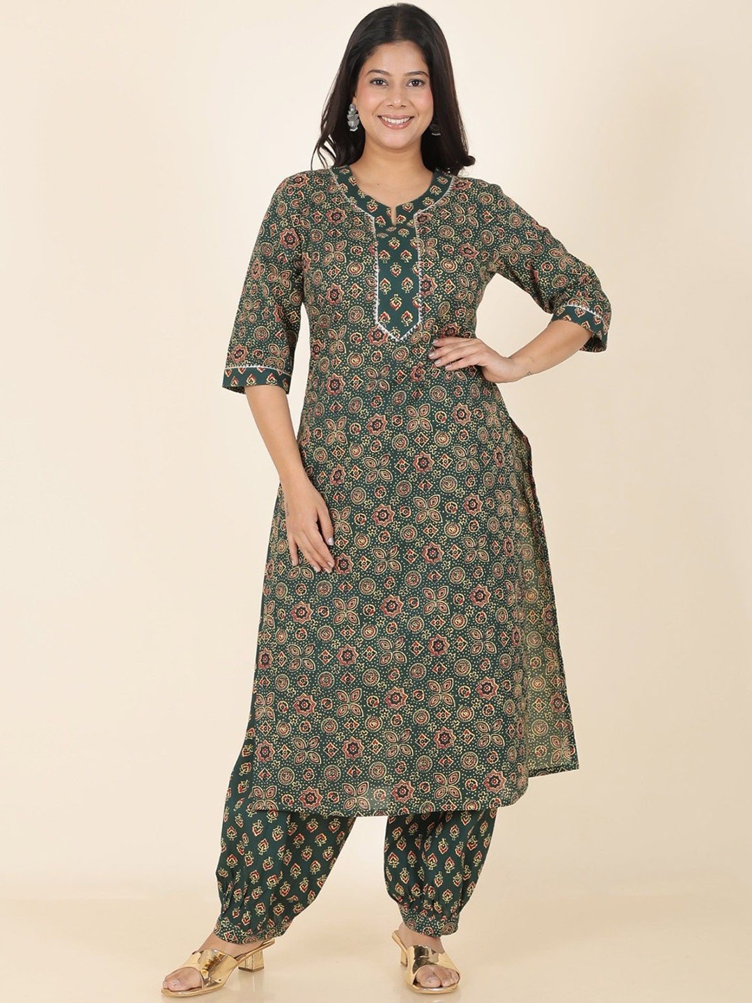 Aramya Ethnic Motifs Printed Round Neck Regular Pure Cotton Straight Kurta With Patiala, Olive
Aramya Ethnic Motifs Printed Round Neck Regular Pure Cotton Straight Kurta With Patiala, Olive