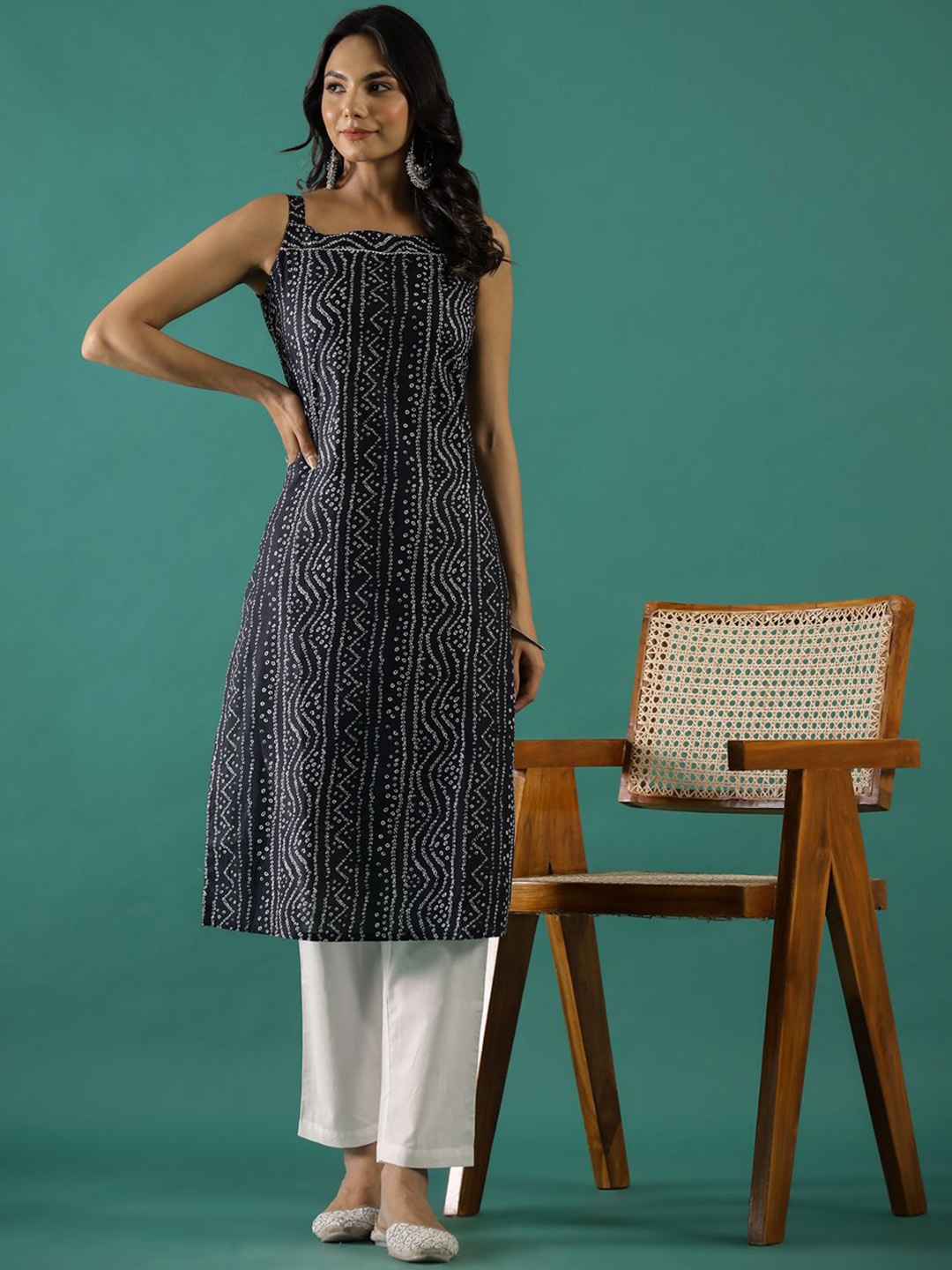 RangDeep Bandhani Printed Gotta Patti Pure Cotton Straight Kurta with Trousers, Black
RangDeep Bandhani Printed Gotta Patti Pure Cotton Straight Kurta with Trousers, Black