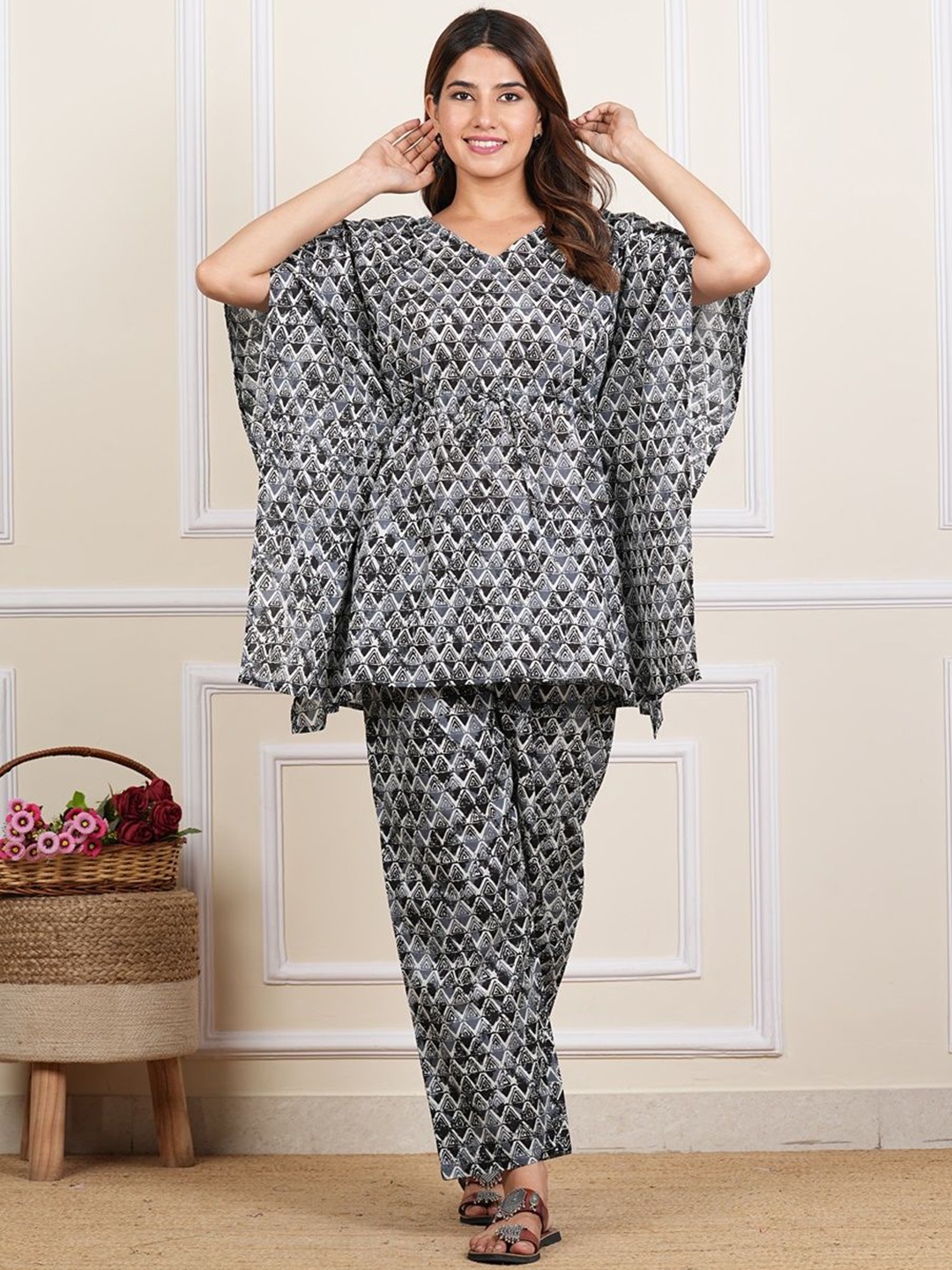 YASH GALLERY Geometrical Printed Pure Cotton Kaftan Top With Trousers Co-Ords, Black
YASH GALLERY Geometrical Printed Pure Cotton Kaftan Top With Trousers Co-Ords, Black